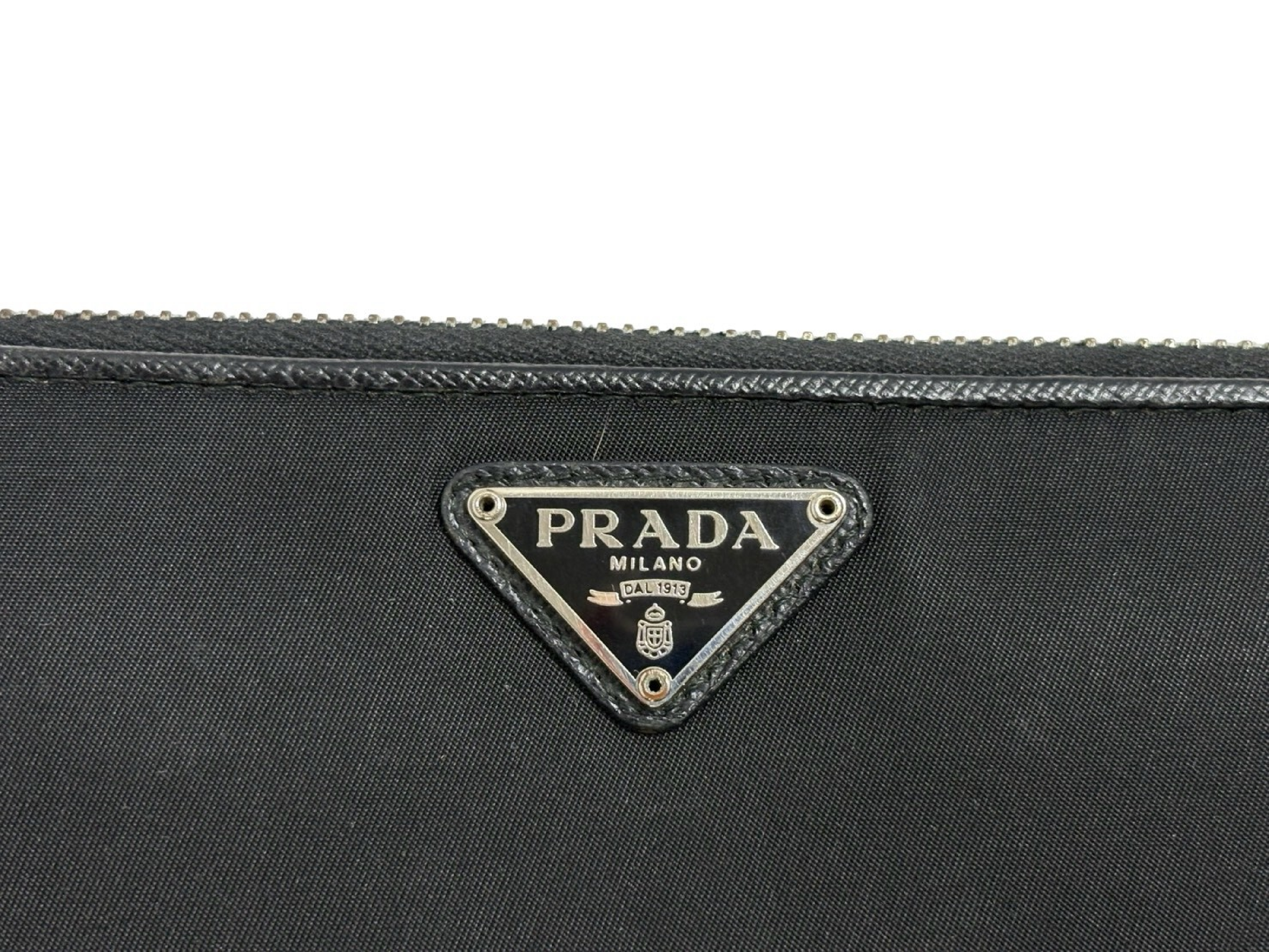 Round Zip Wallet — view 2