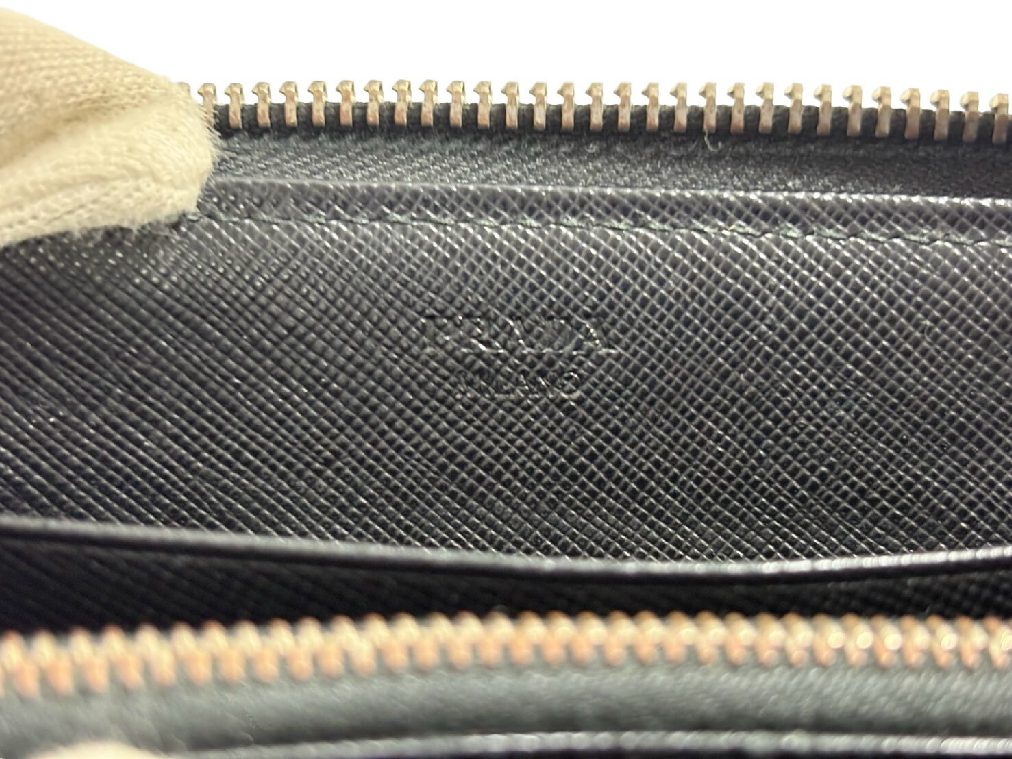 Round Zip Wallet — view 6
