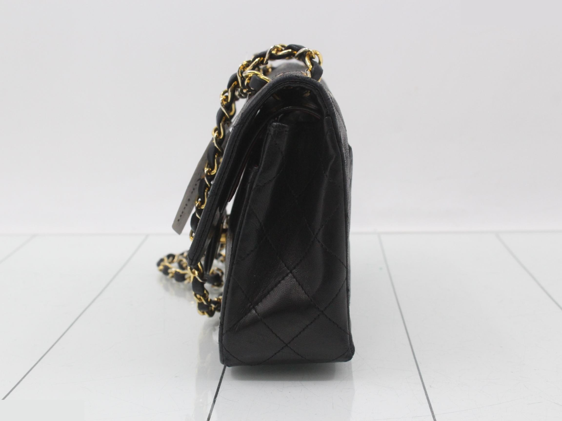 Matelassé (Bag) - Chain Shoulder Bag, Turnlock, Black — view 3