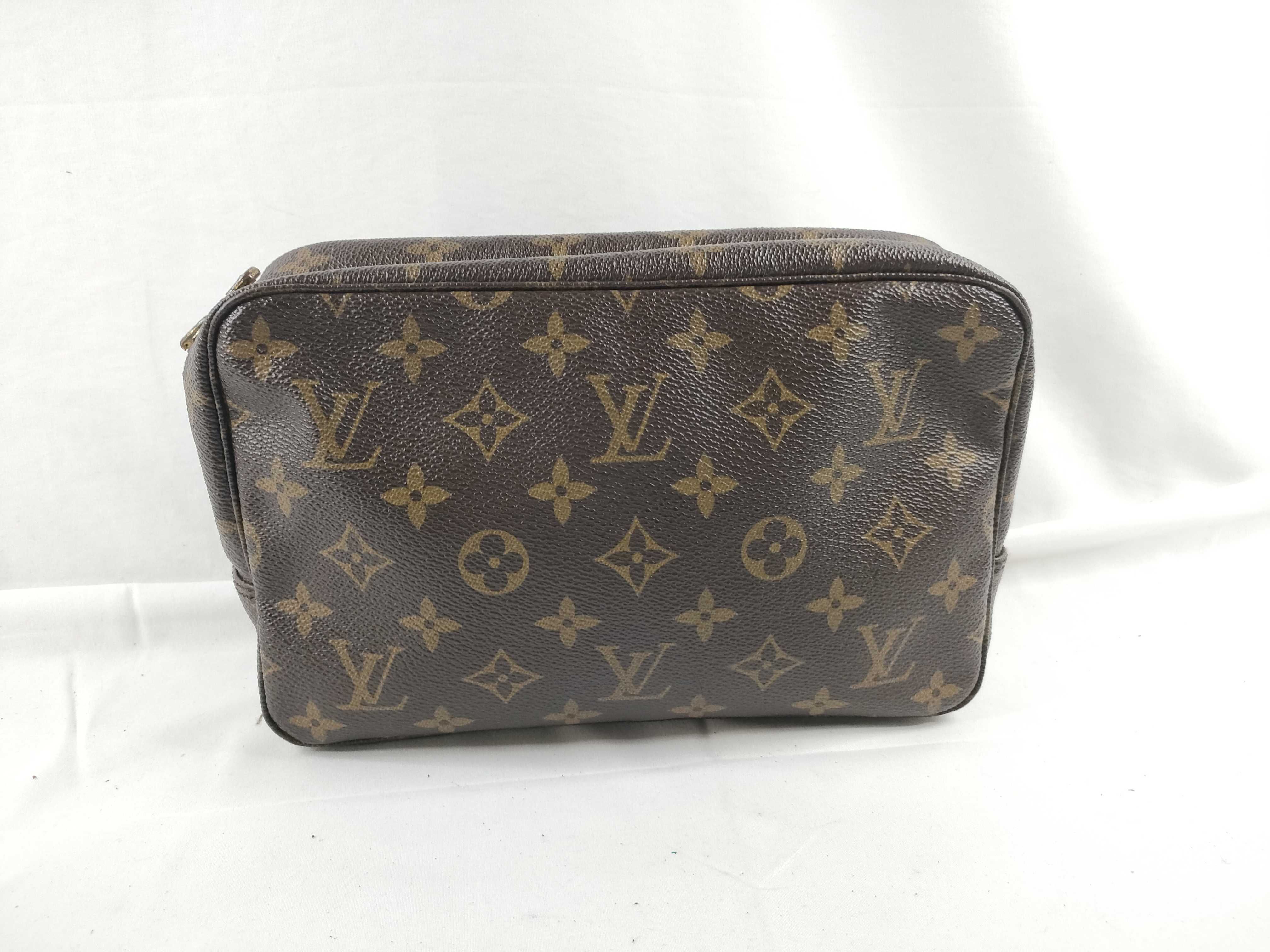 Monogram Louis Vuitton Troussard Toilette 23 Monogram Pouch