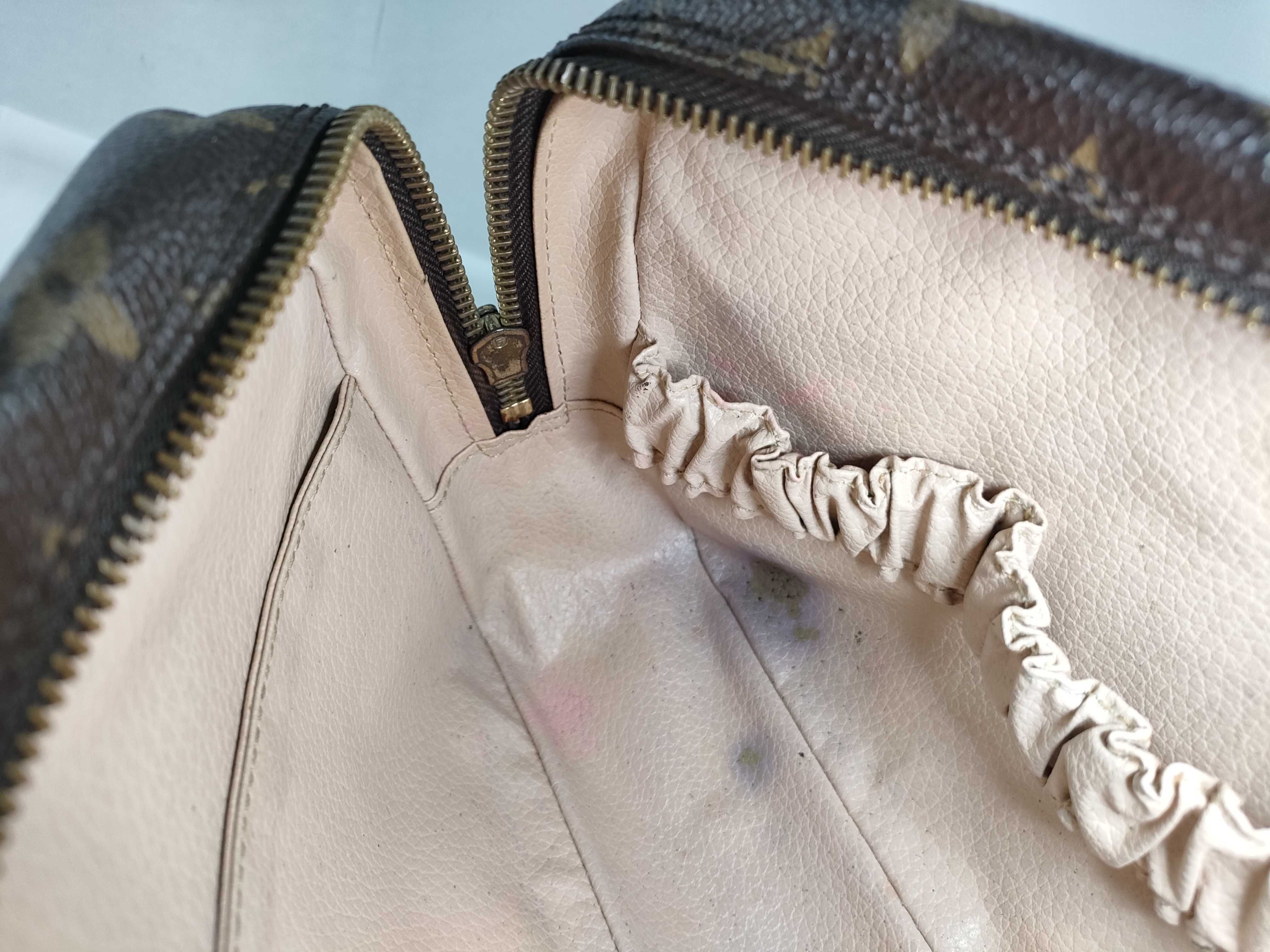 Monogram Louis Vuitton Troussard Toilette 23 Monogram Pouch — view 8