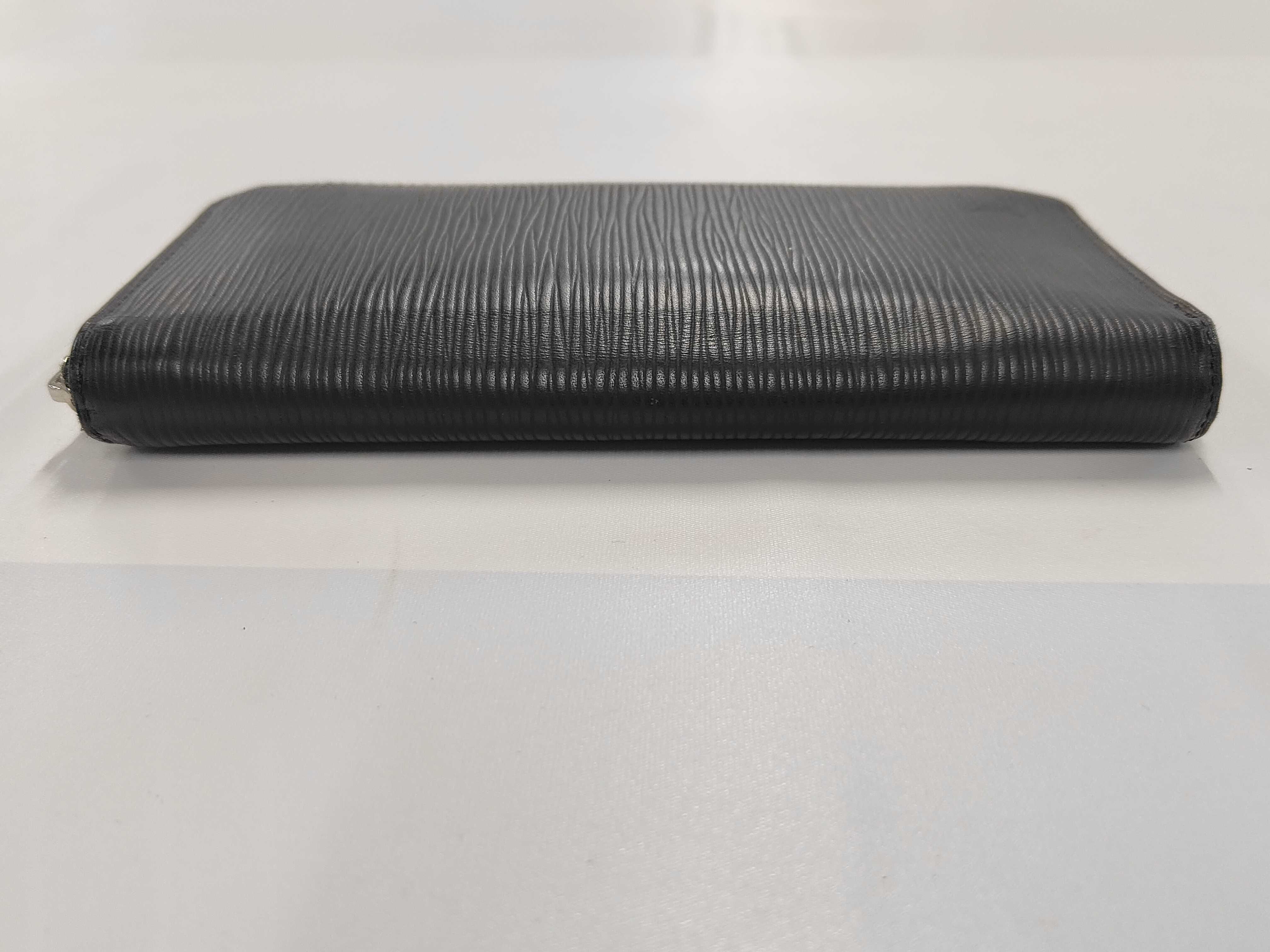 Epi Zippy Wallet Vertical Noir CA1119 Wallet — view 3
