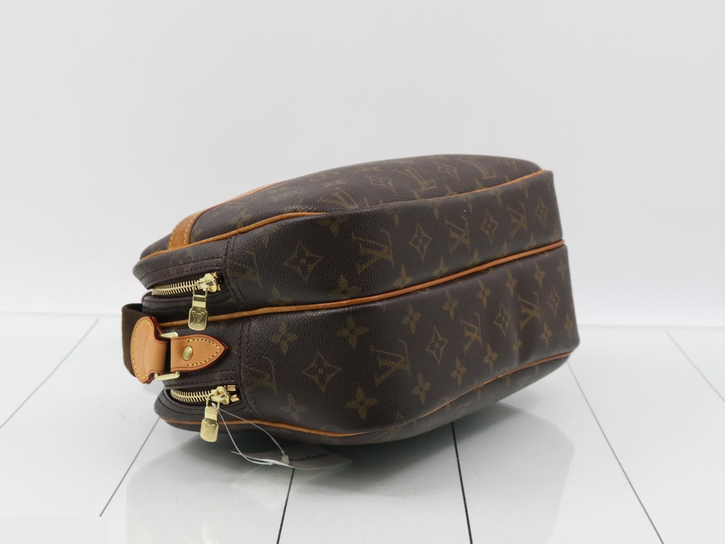 M45254 Reporter PM Shoulder Bag — view 5