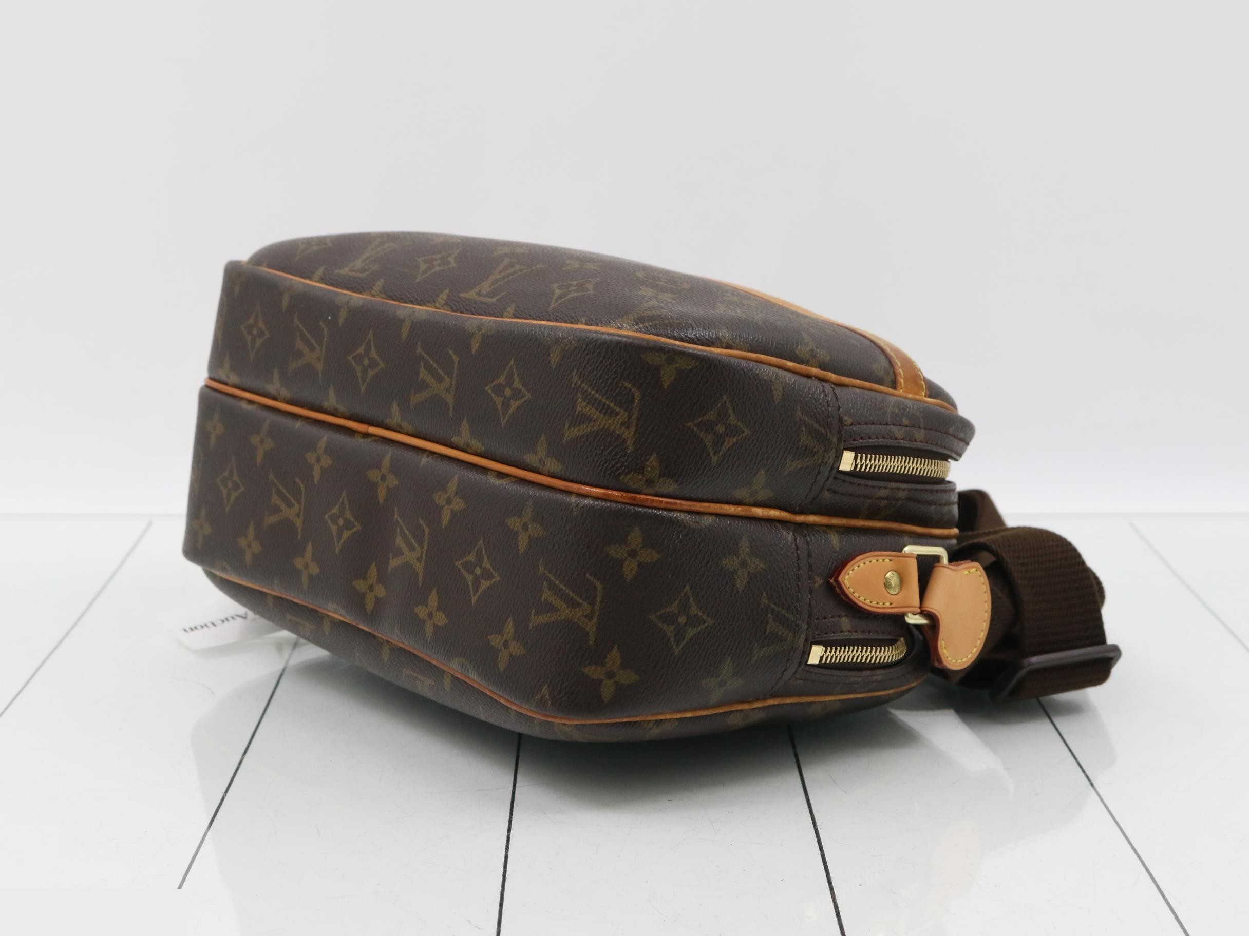 M45254 Reporter PM Shoulder Bag — view 6