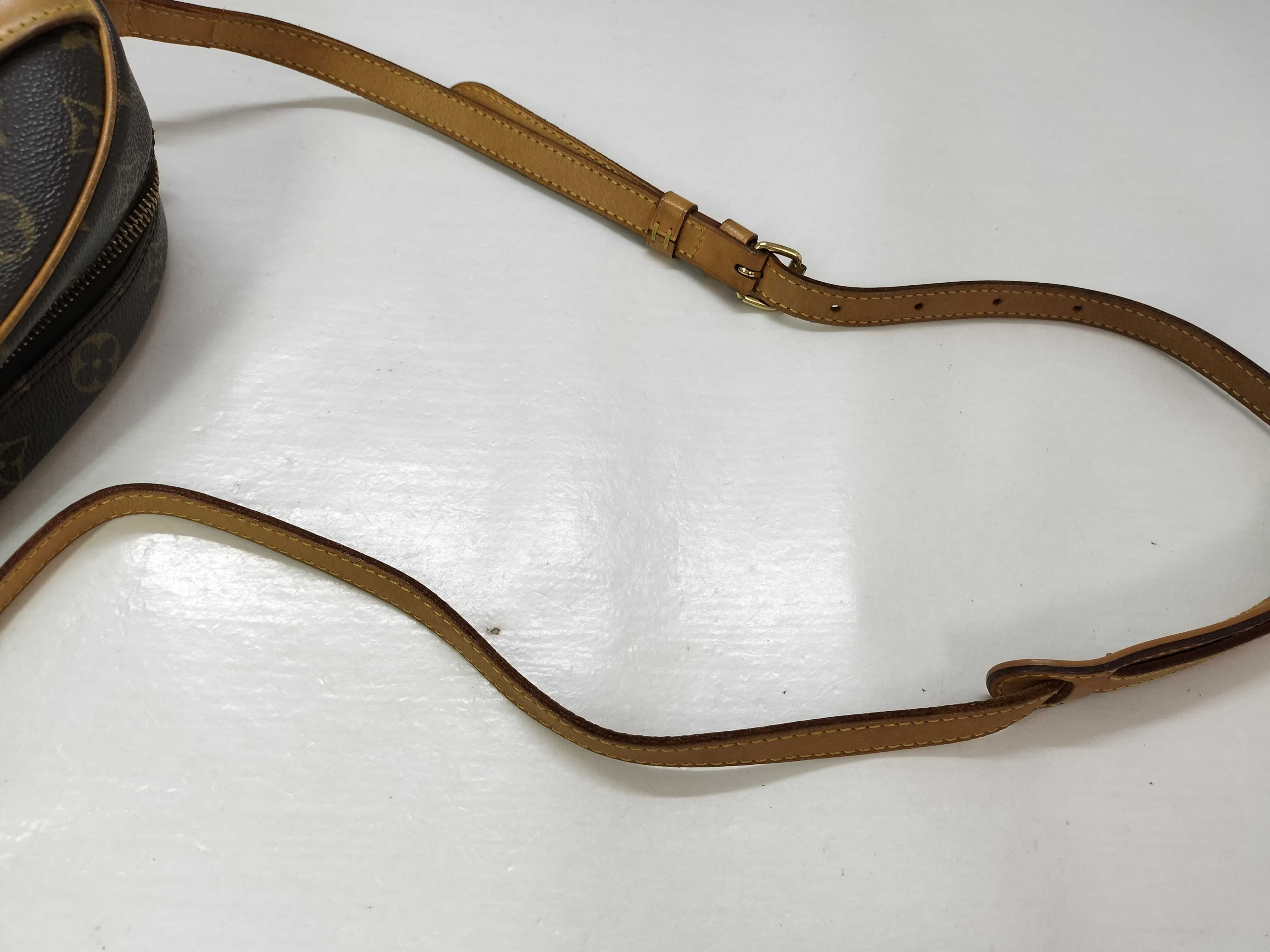 Monogram Blois M51221 Shoulder Bag (Serial Number Unknown) — view 3