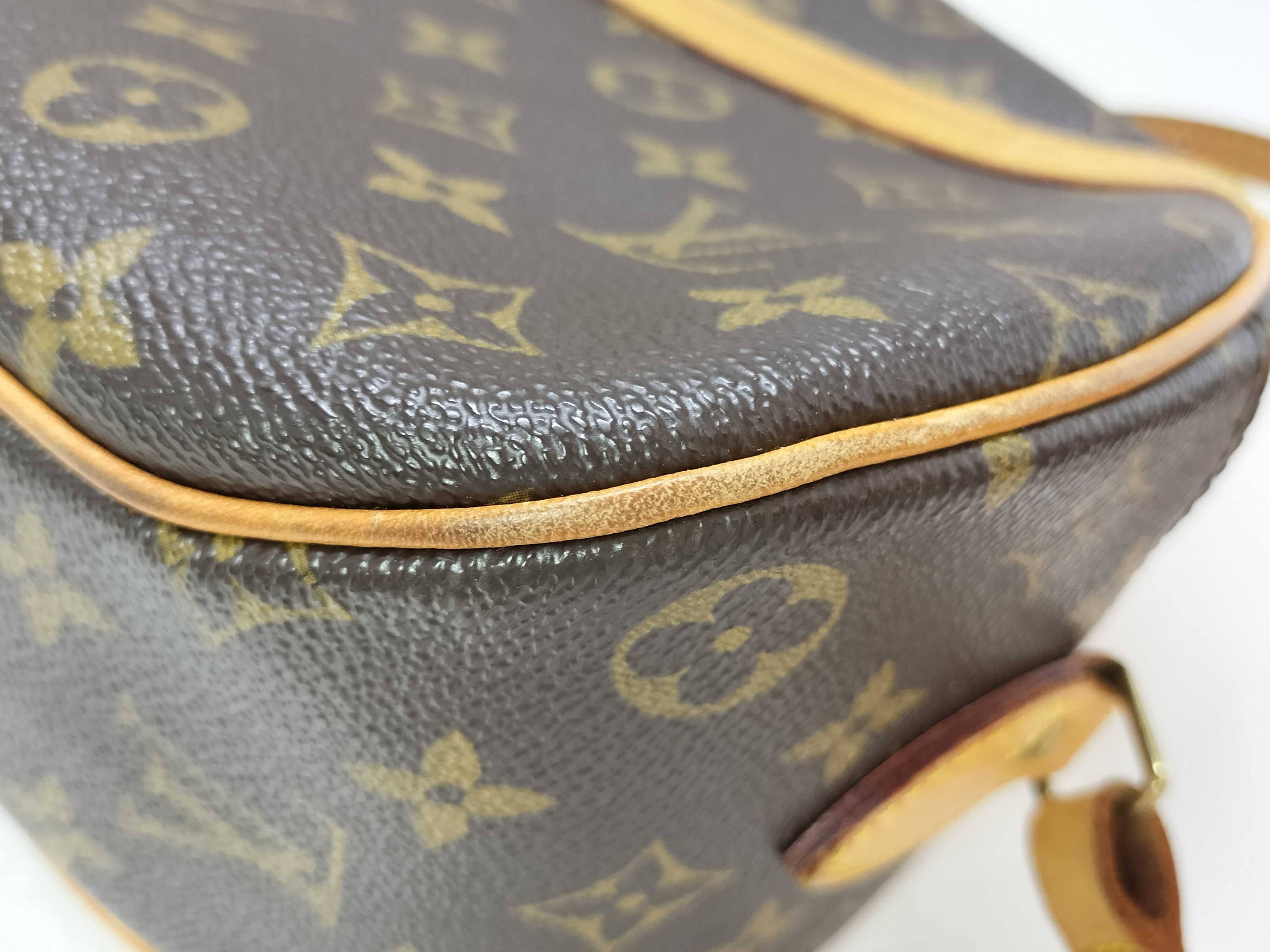 Monogram Blois M51221 Shoulder Bag (Serial Number Unknown) — view 7