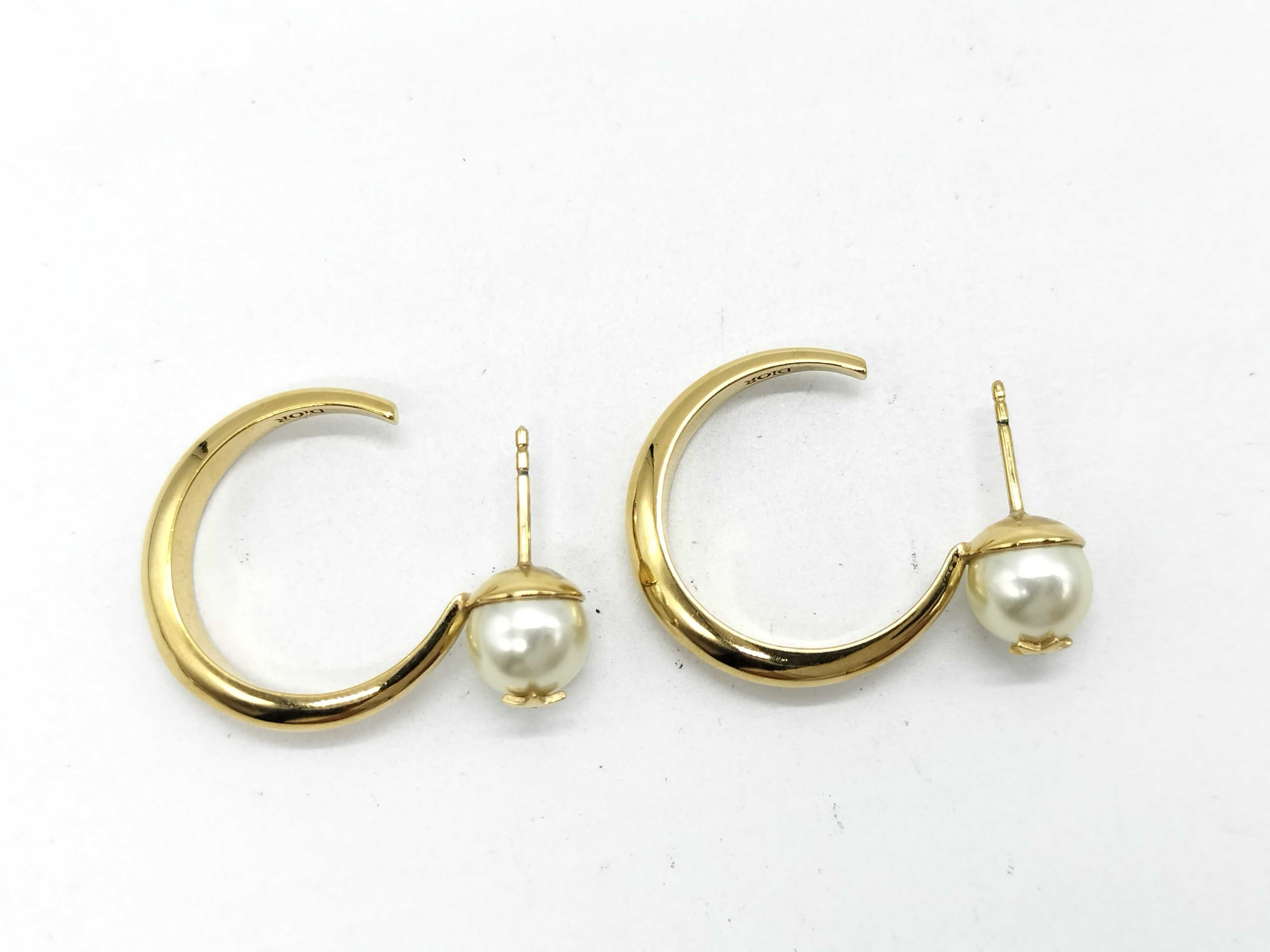 pearl earrings (one earring missing a pearl) — view 5