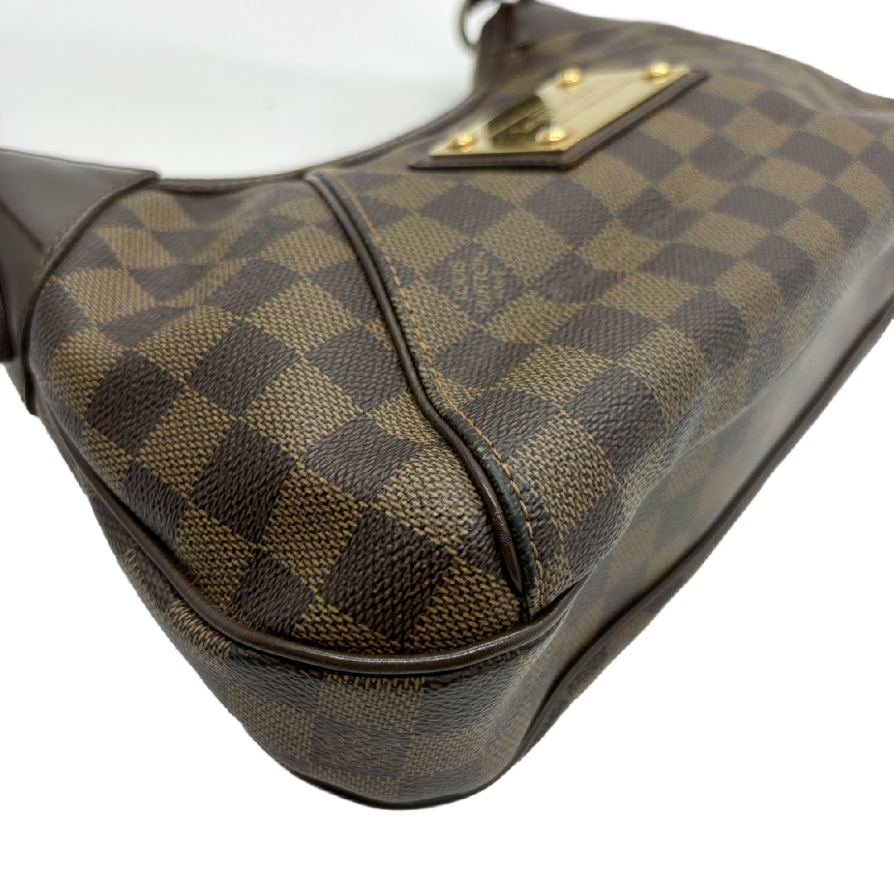 Damier Thames PM One-Shoulder Bag (Shoulder Bag) — view 4