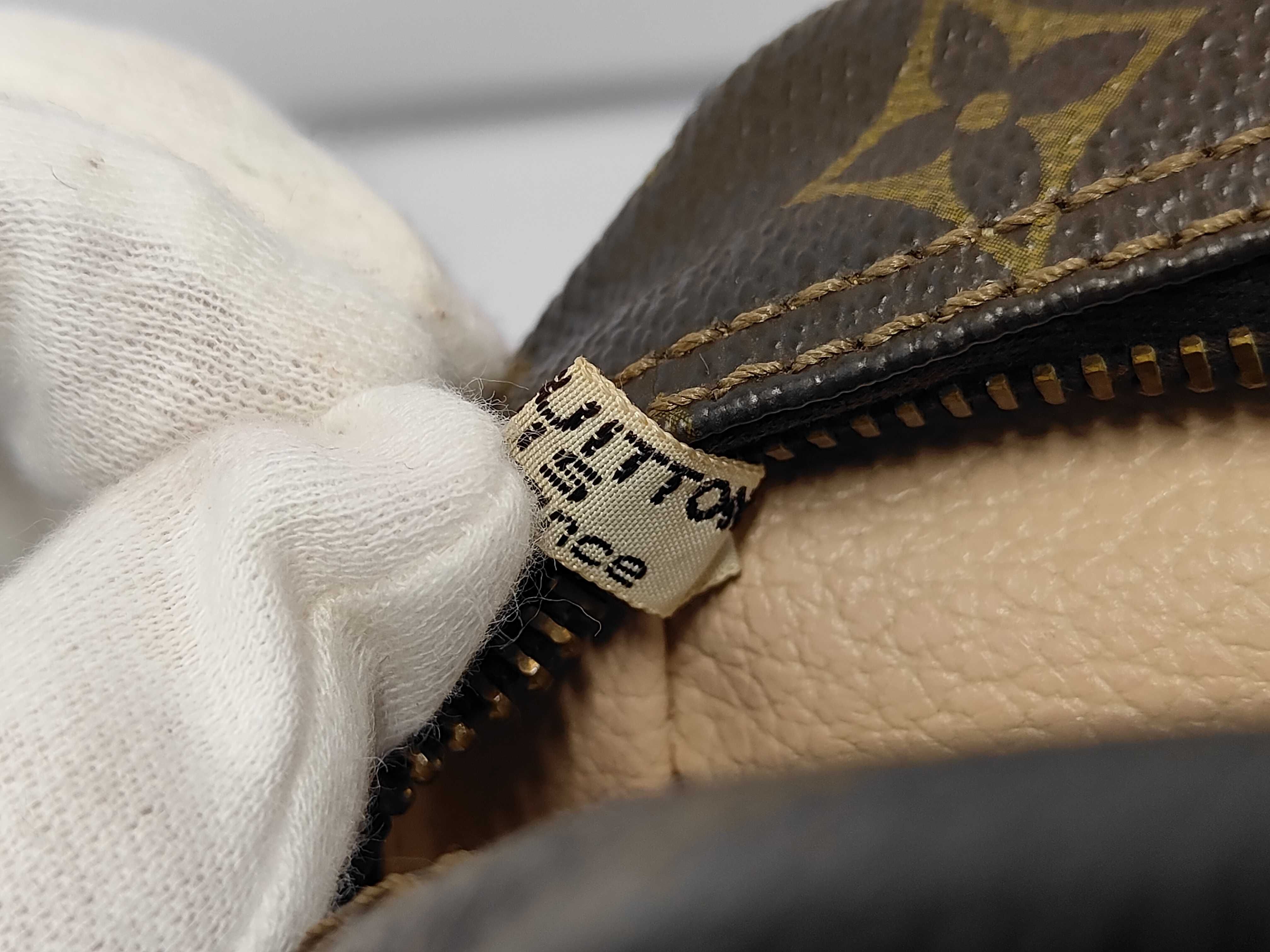 Trousse Toilette M47522 Monogram Pouch — view 13