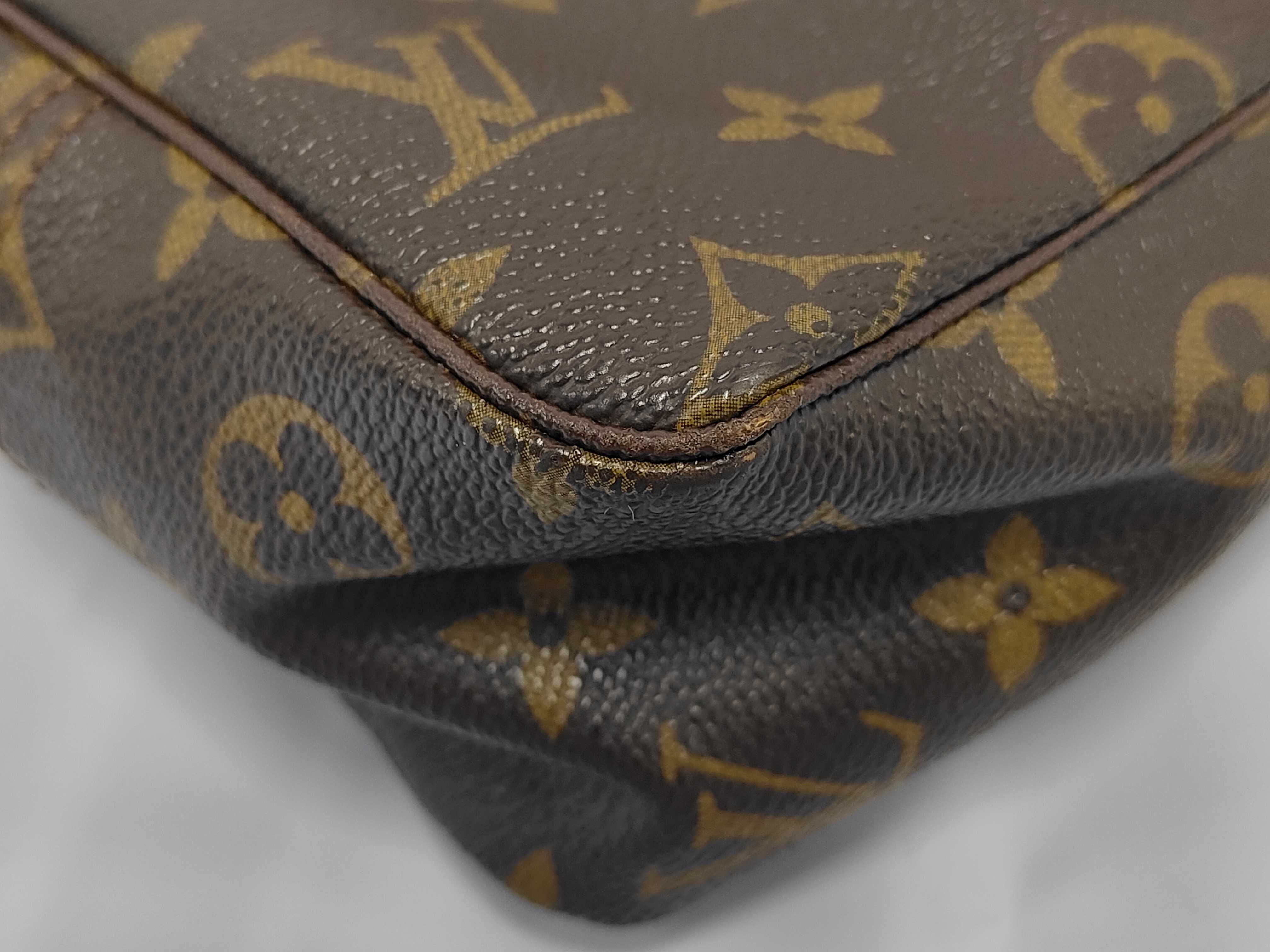 Trousse Toilette M47522 Monogram Pouch — view 4