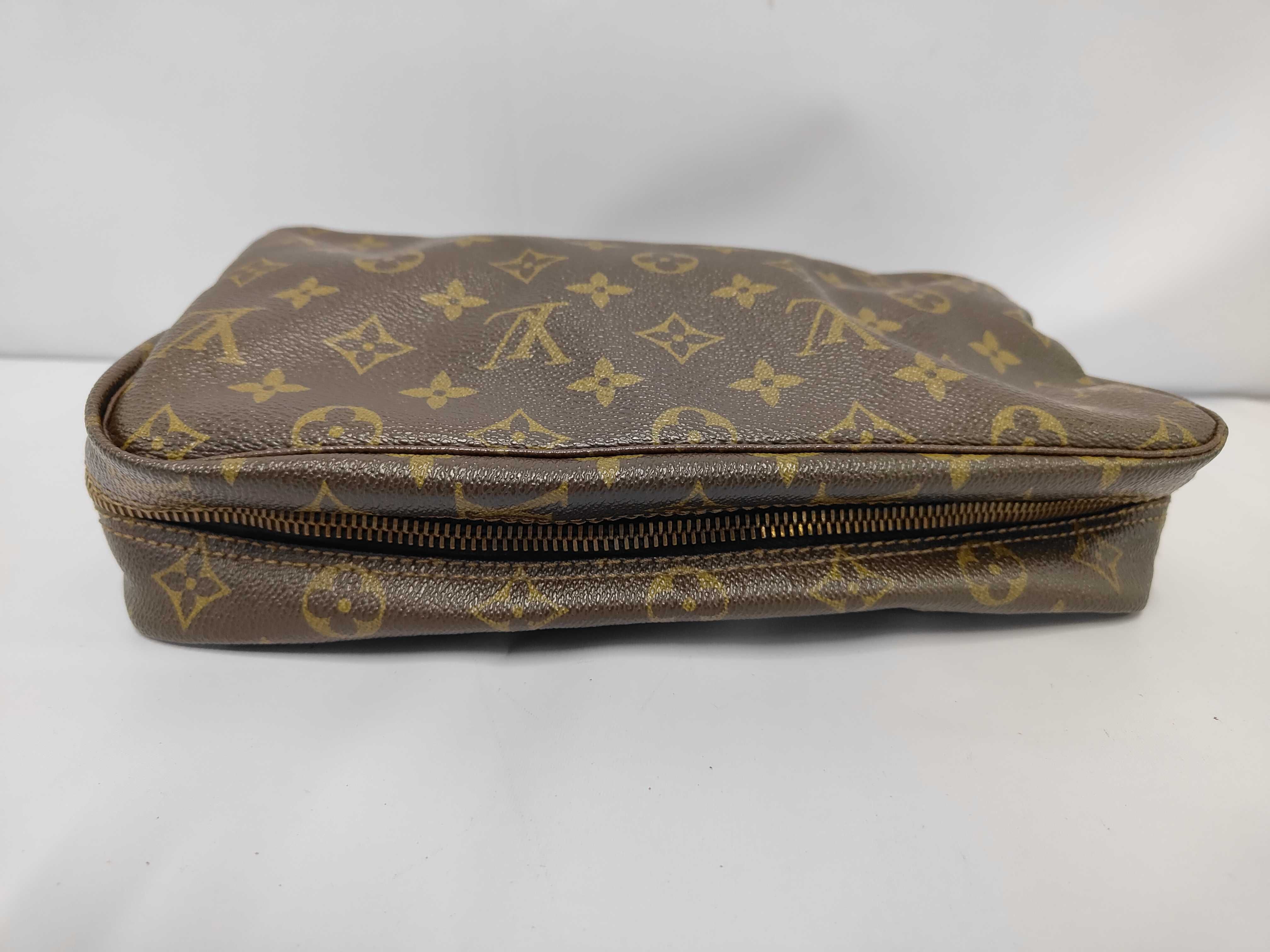 Trousse Toilette M47522 Monogram Pouch — view 7