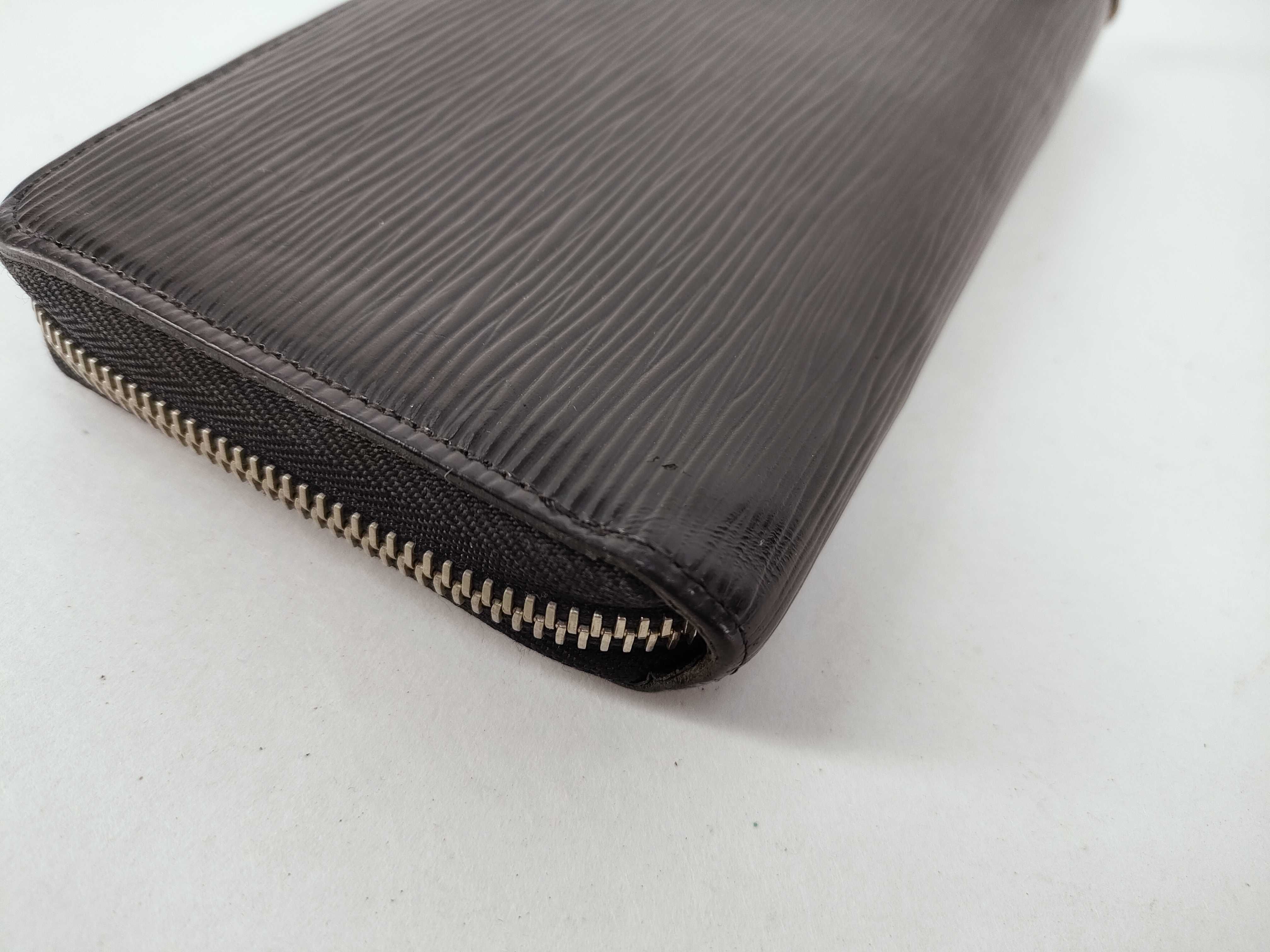Epi Louis Vuitton Epi Zippy Wallet Long Wallet — view 3
