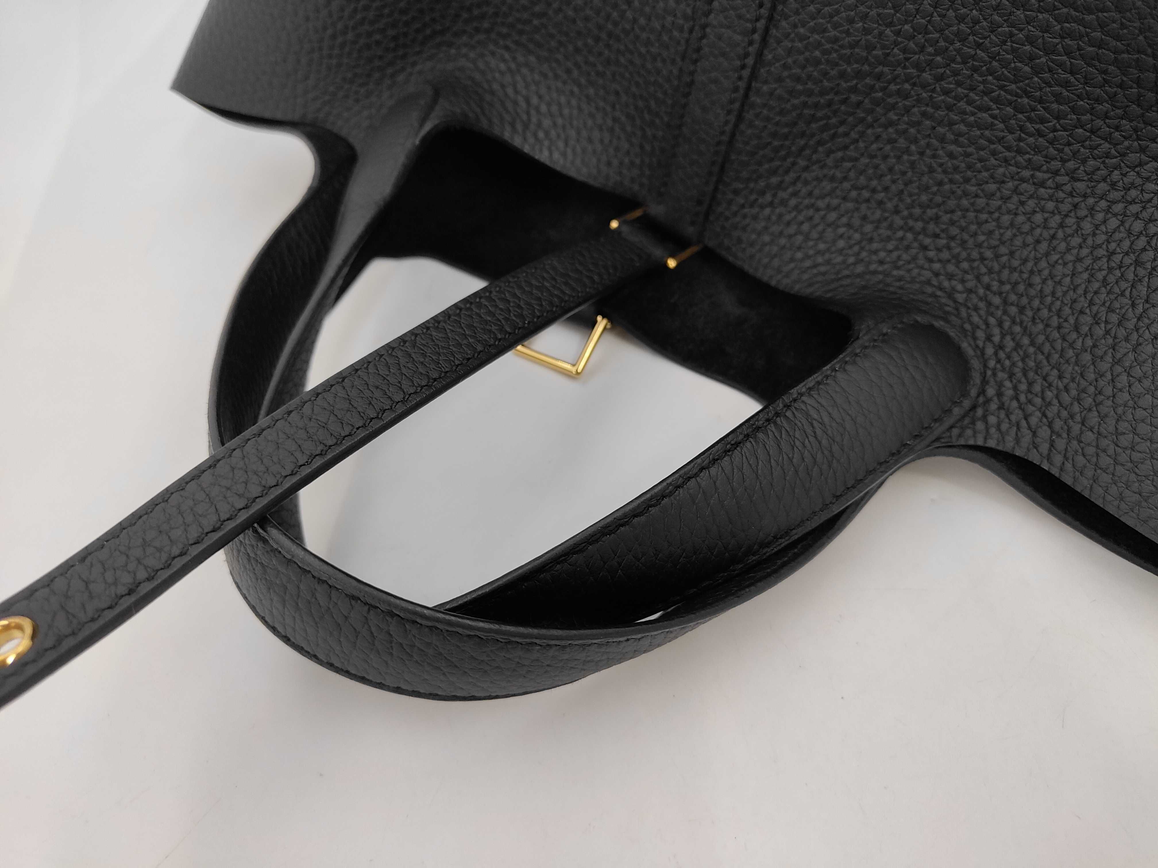 Picotan Lock 18 PM Black Gold Hardware K Engraved Handbag — view 4