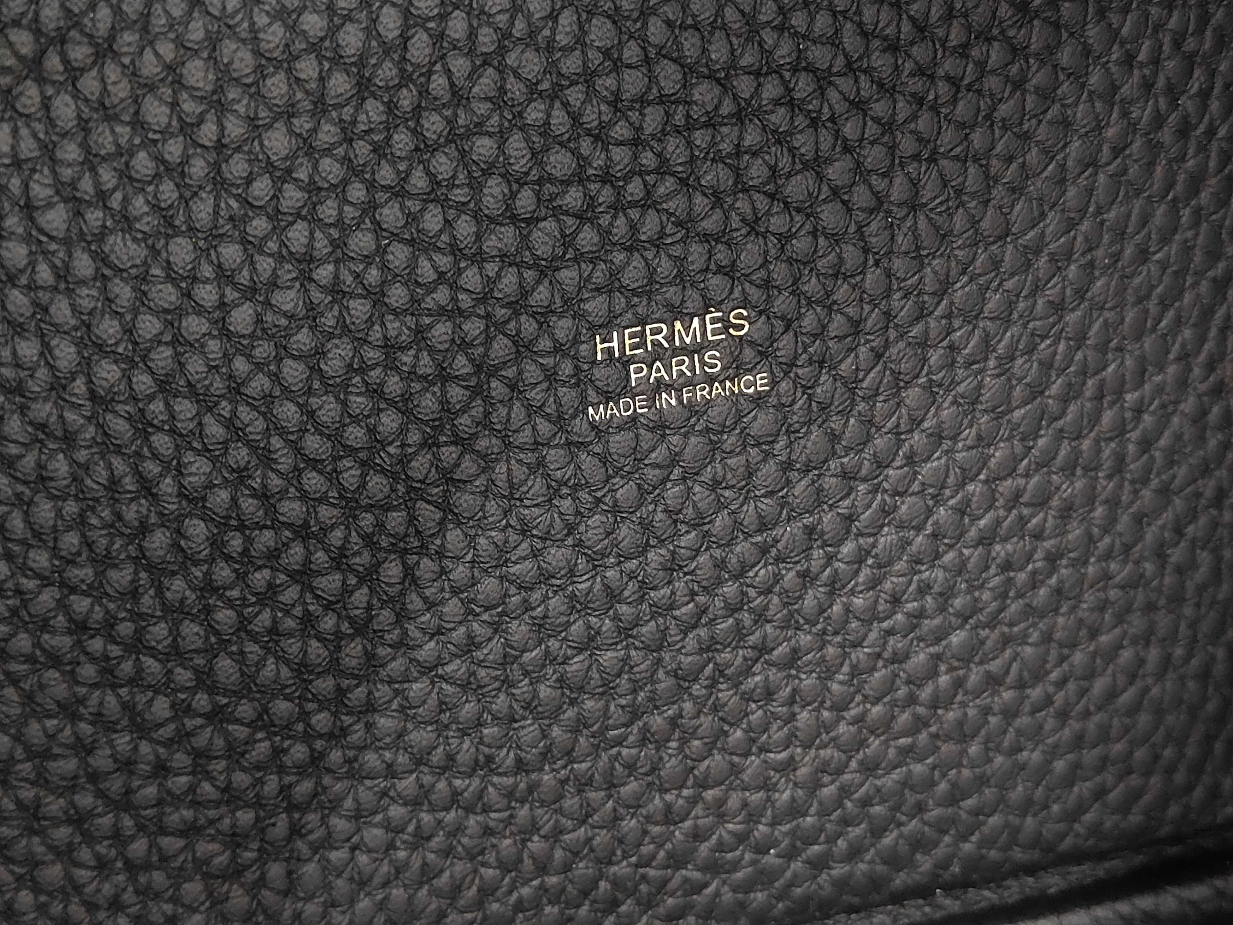 Picotan Lock 18 PM Black Gold Hardware K Engraved Handbag — view 10