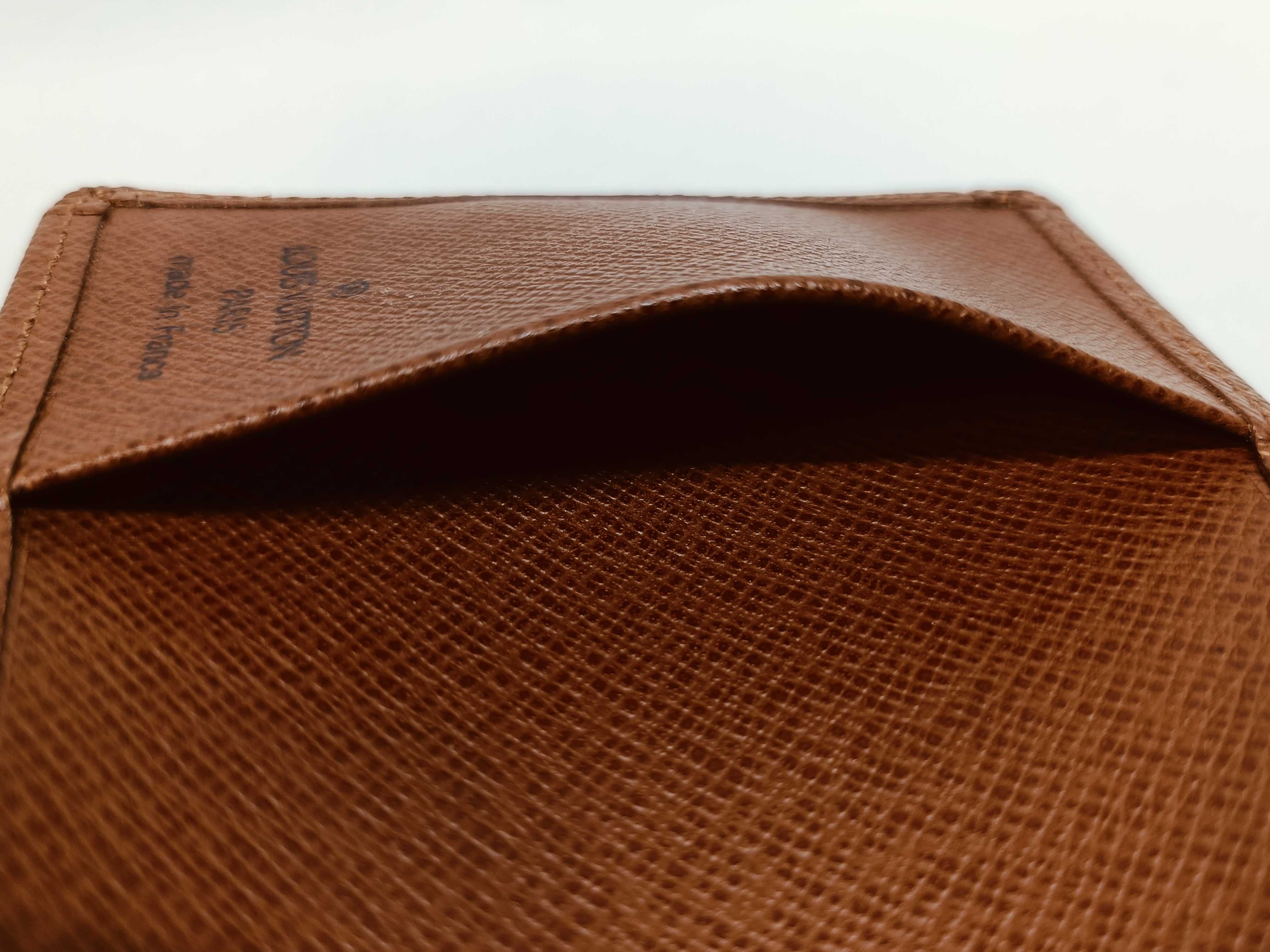 Taiga Card Case (Unused) - Card Case — view 11