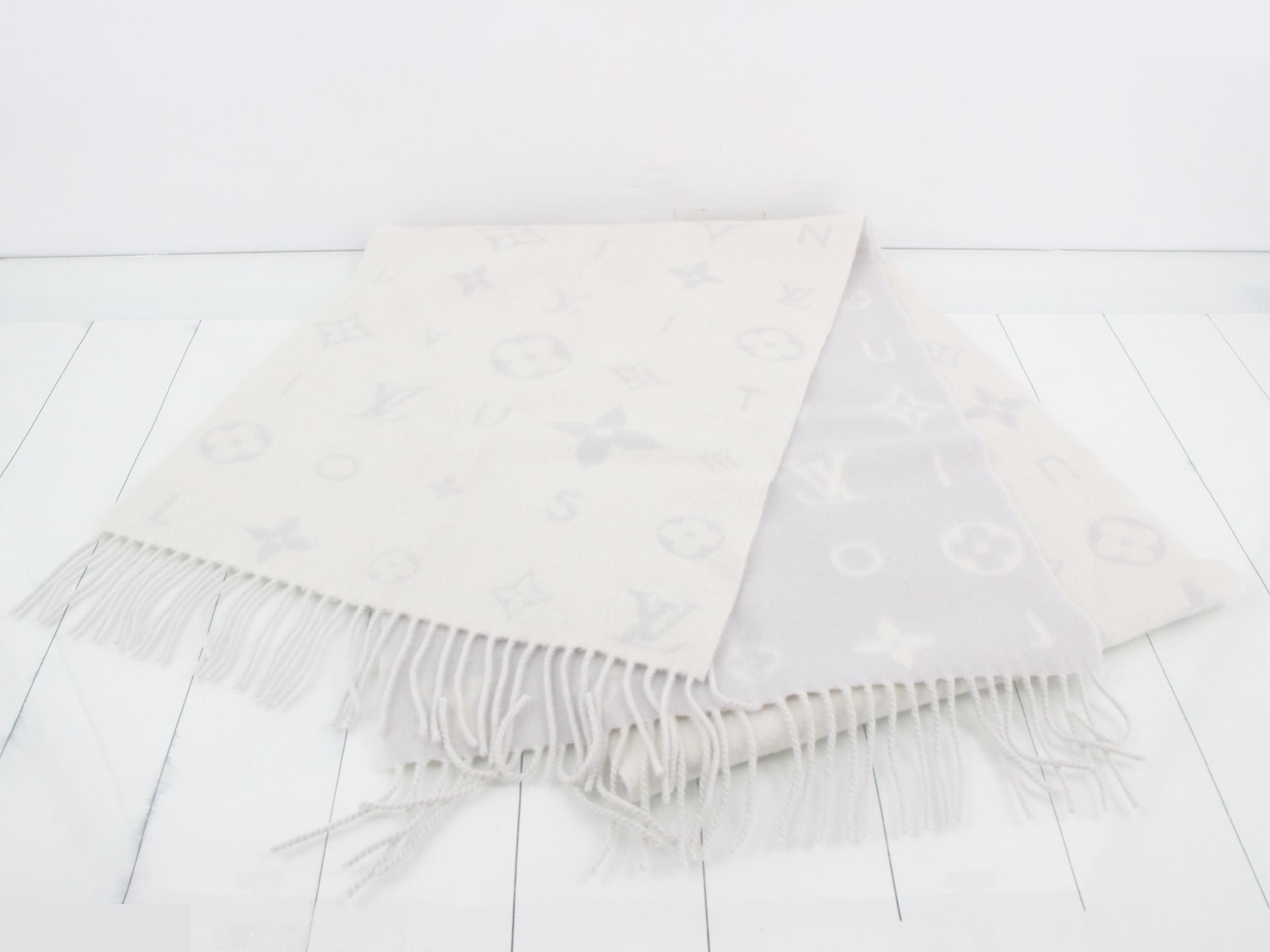 Monogram large stole with tag, white — view 2