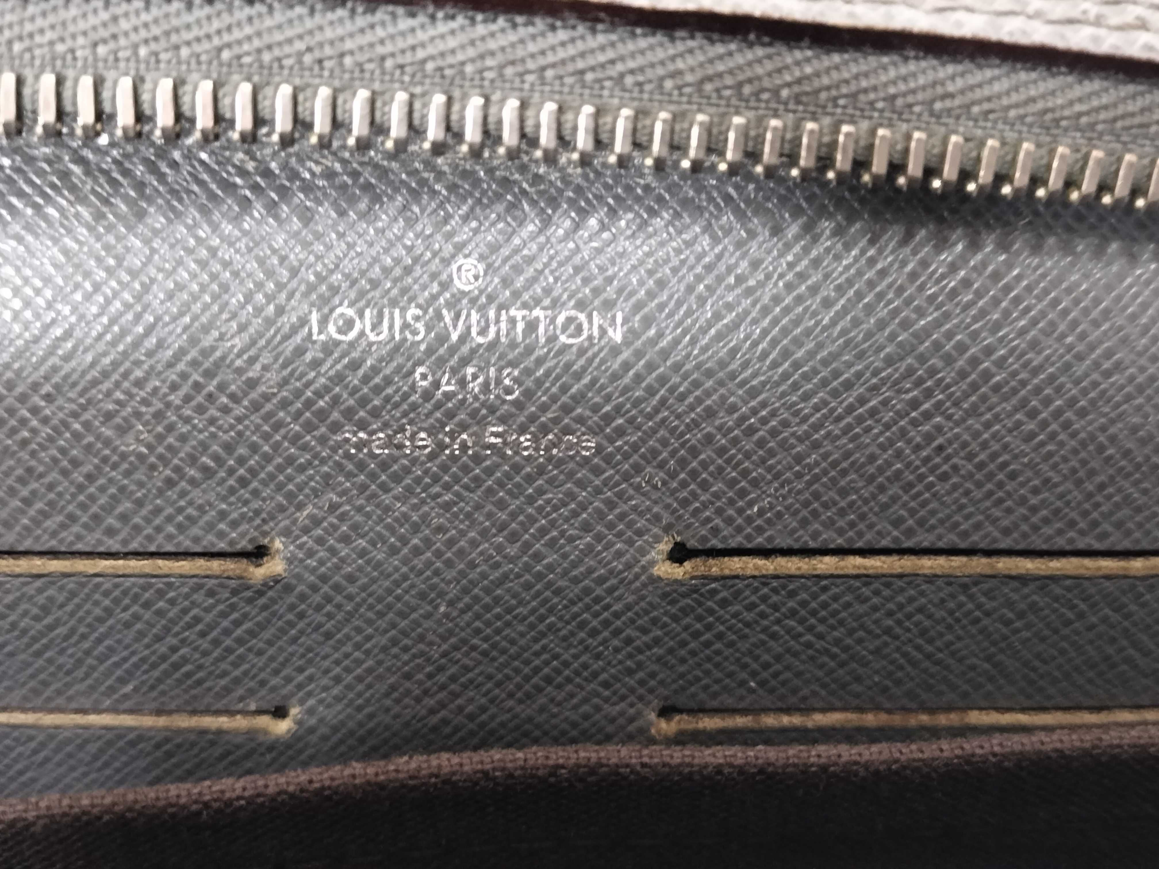 Taiga Neo Pavel Clutch Bag M32684 Clutch Bag — view 14