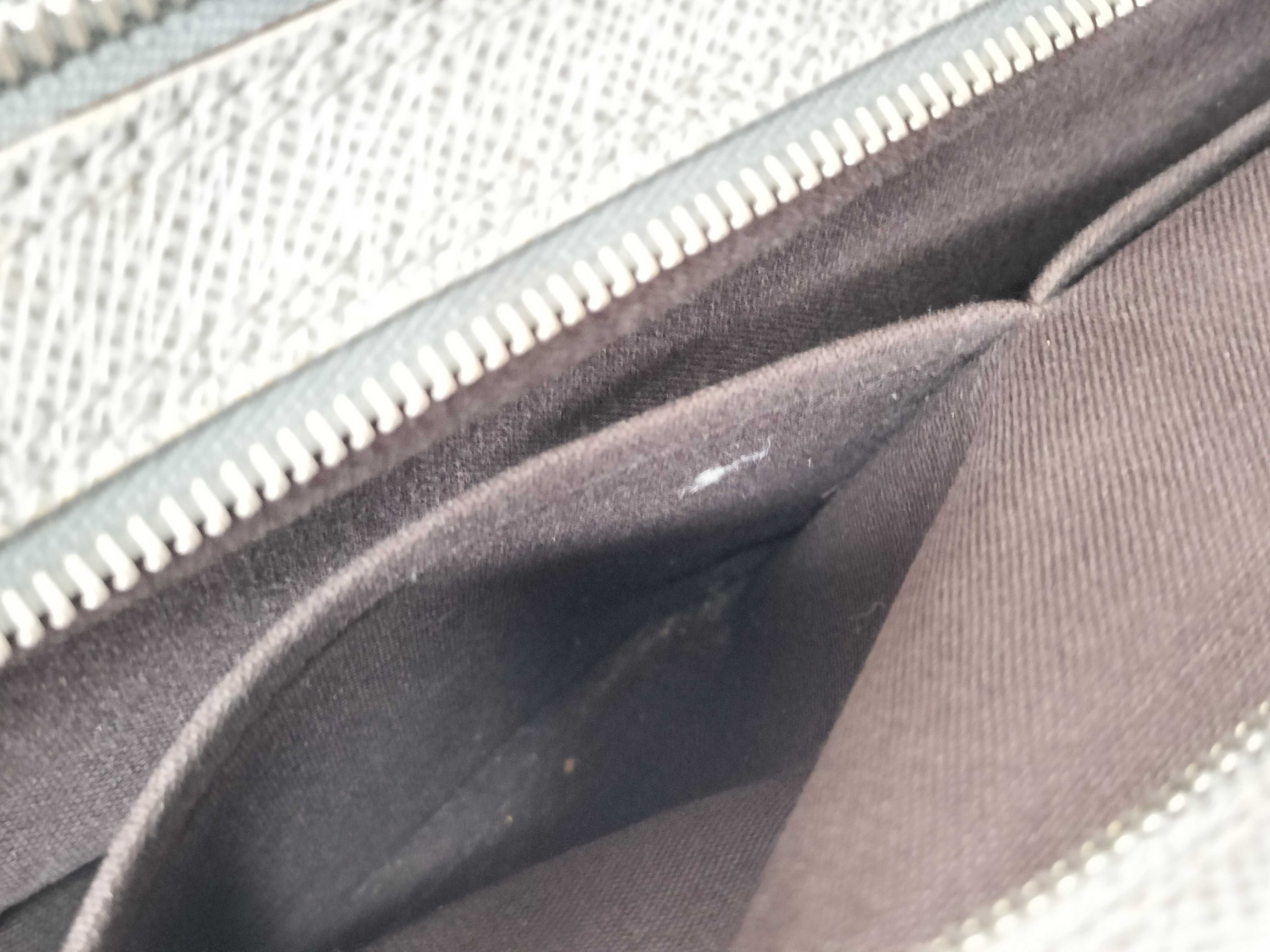Taiga Neo Pavel Clutch Bag M32684 Clutch Bag — view 15