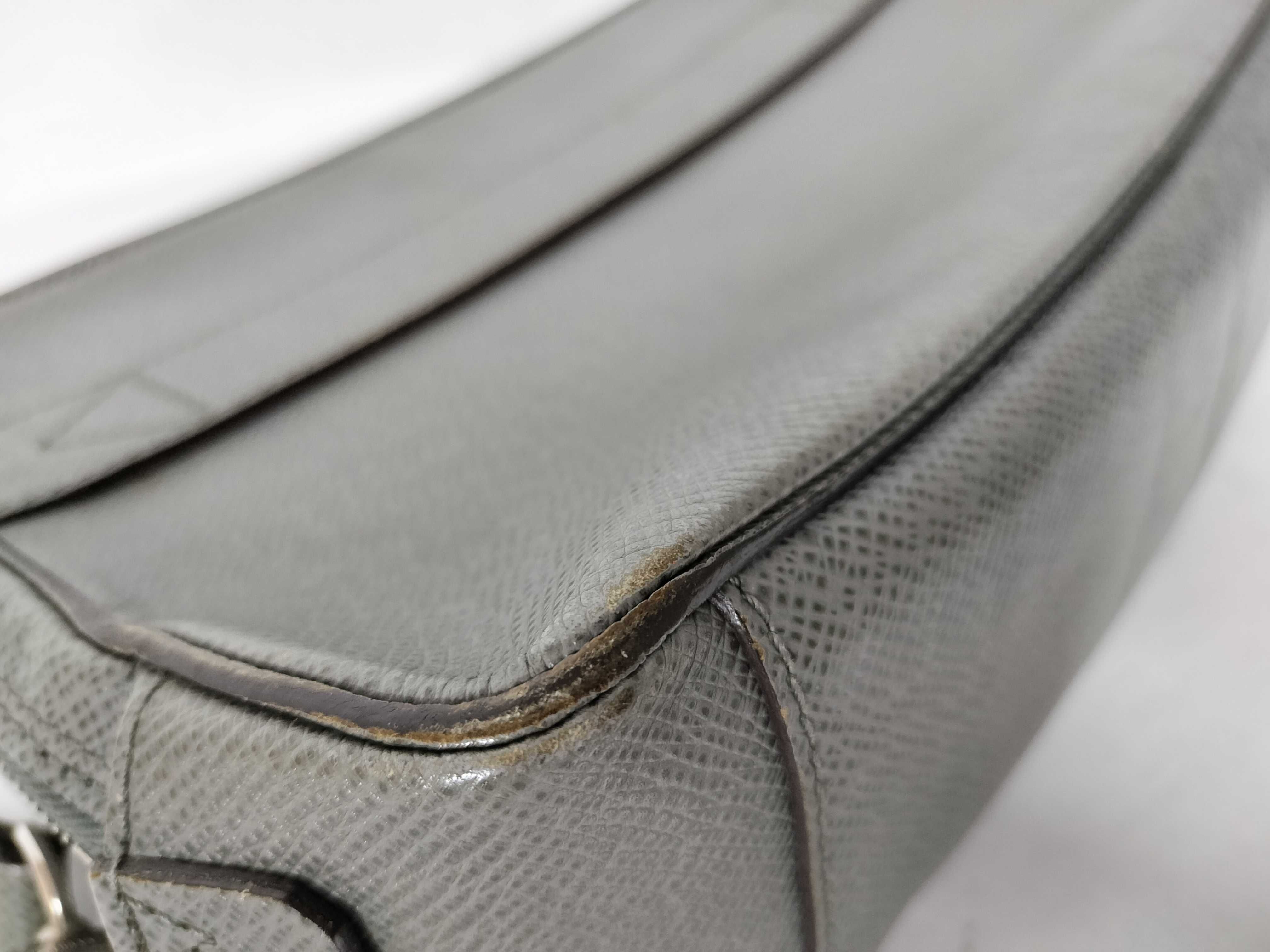 Taiga Neo Pavel Clutch Bag M32684 Clutch Bag — view 6