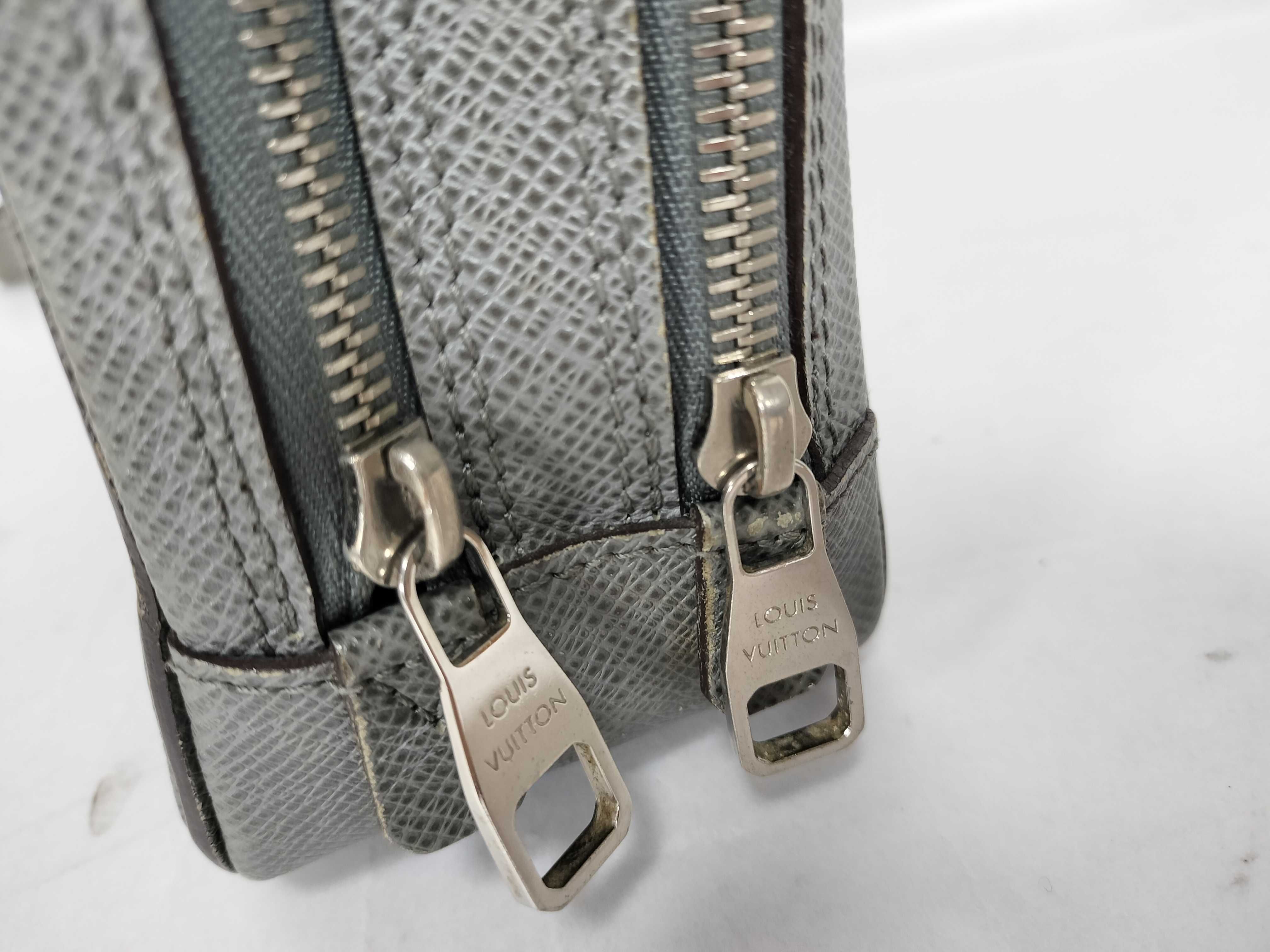 Taiga Neo Pavel Clutch Bag M32684 Clutch Bag — view 8