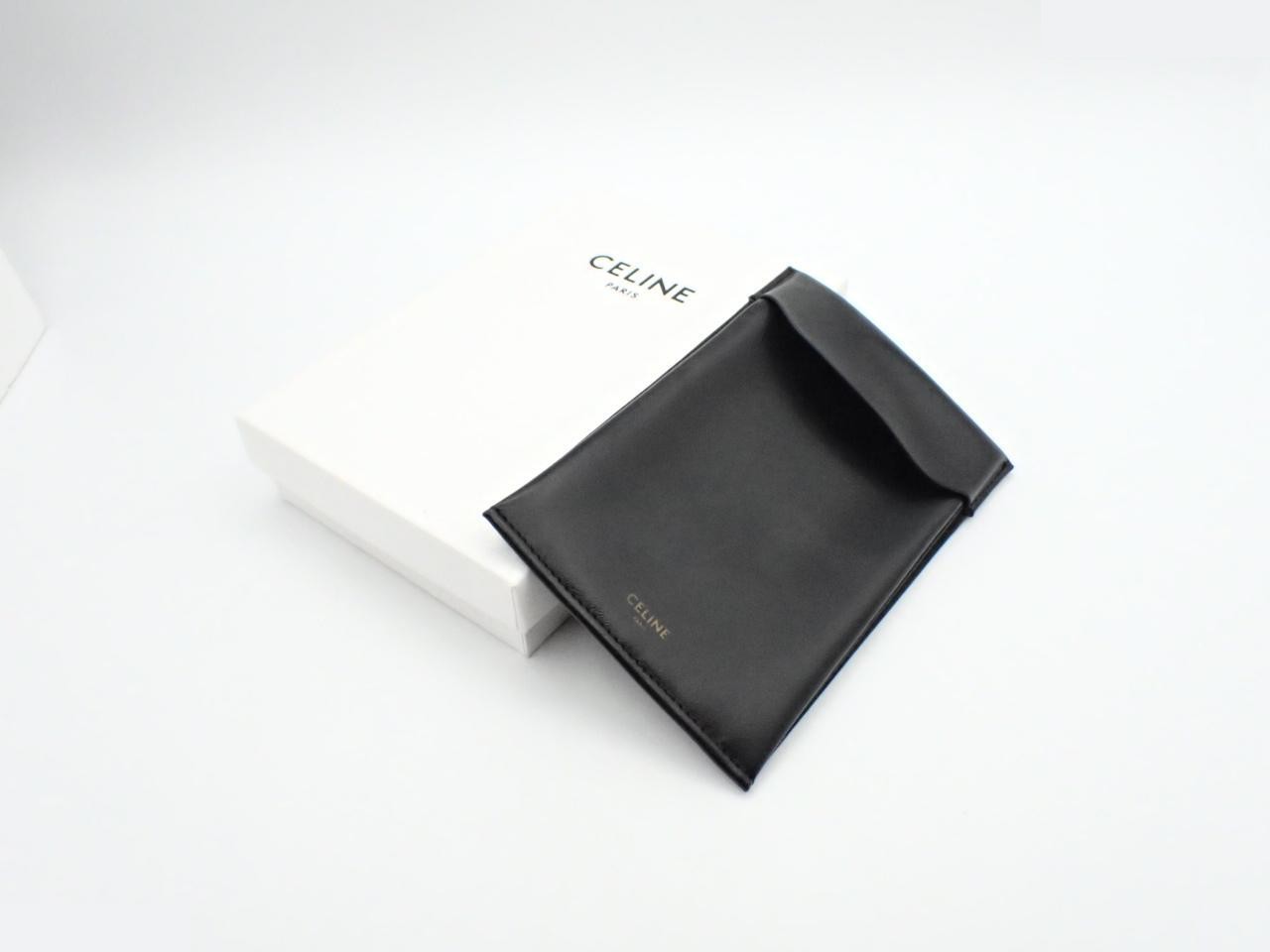Other lines: Precious metal bracelets and bangles (metal), wrist circumference approximately 15 cm. — view 4