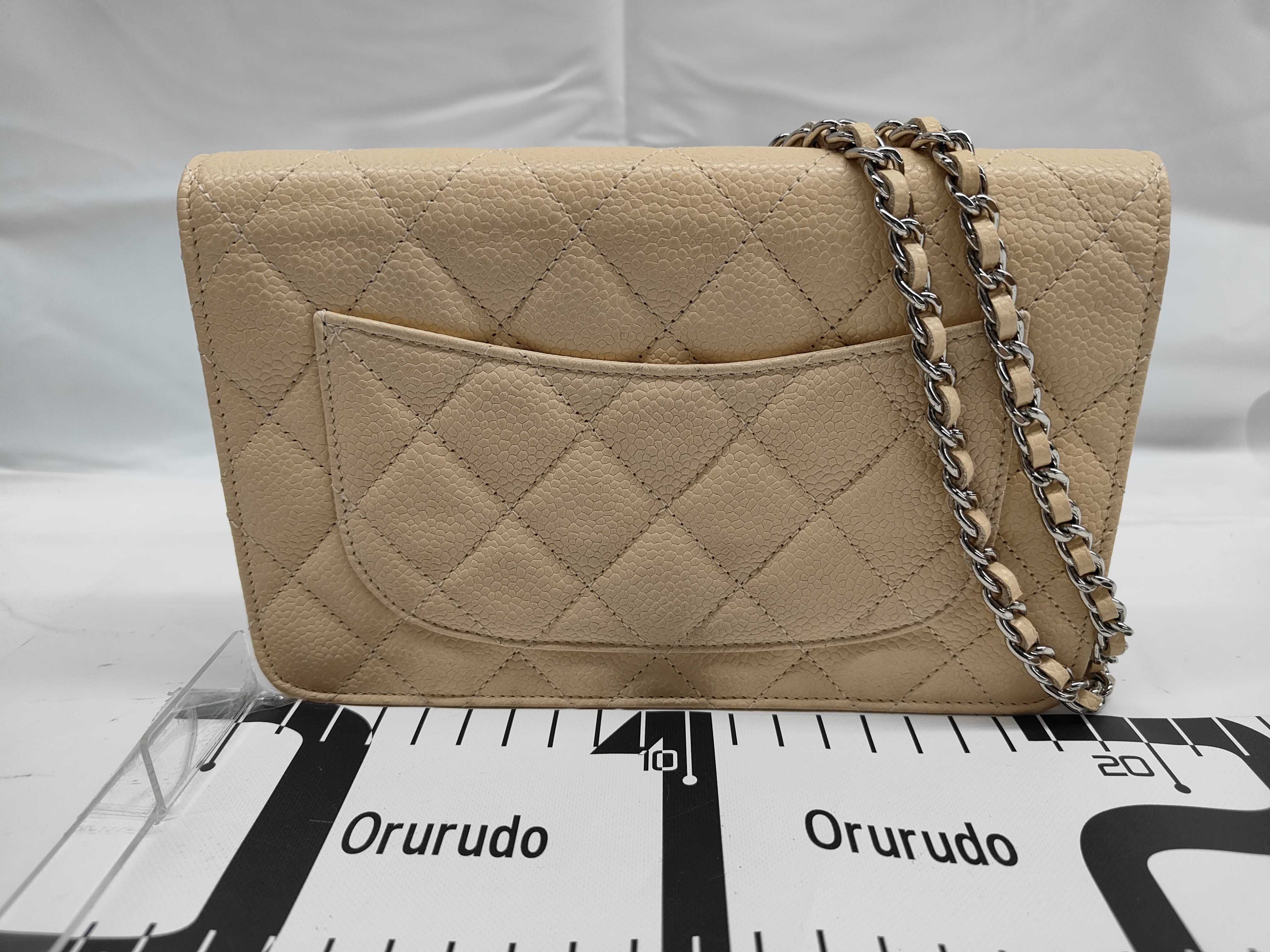 wallet chain, caviar leather shoulder bag — view 2