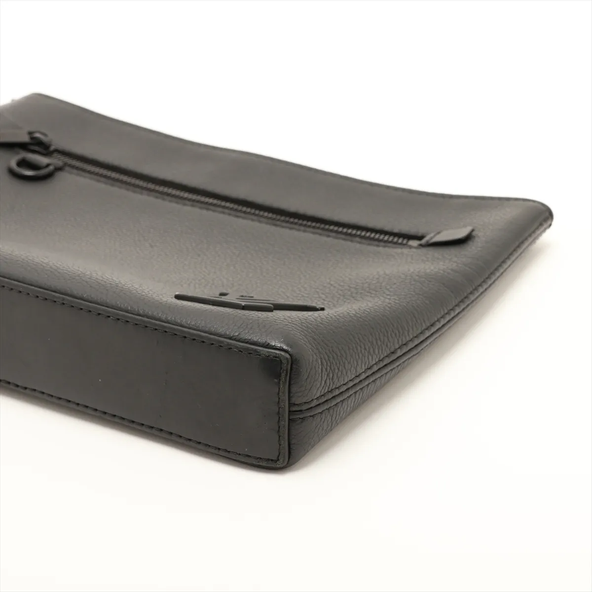 LV Aerogram Pochette iPad M69837 Black (RFID detected) — view 3