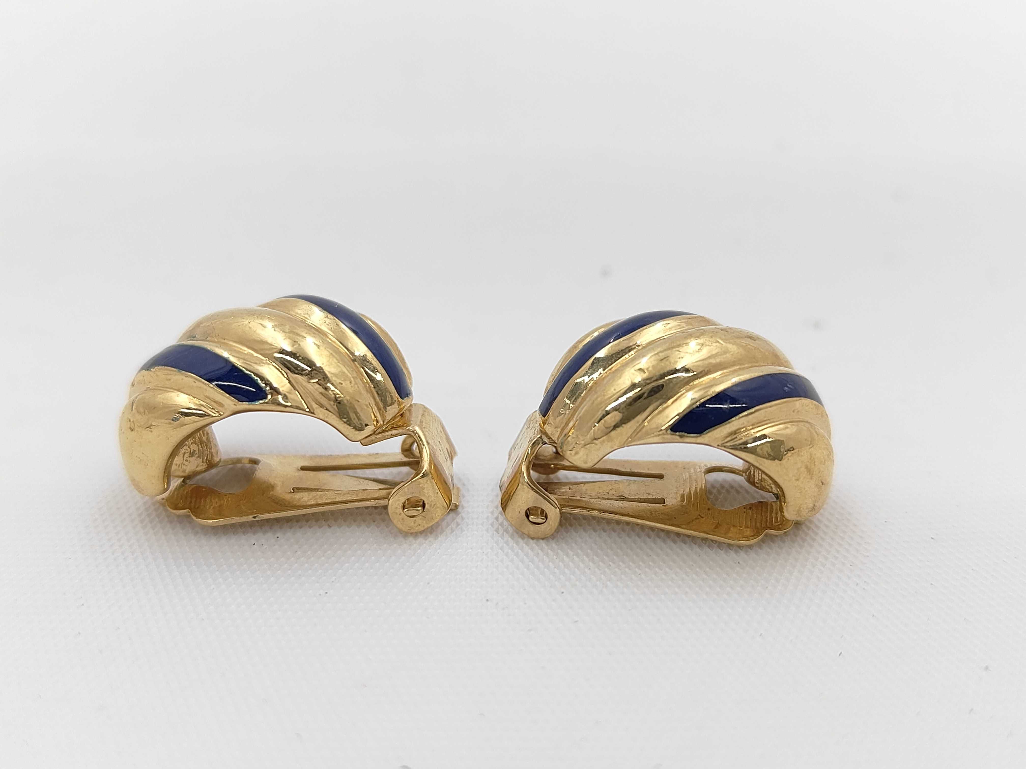 earrings — view 3