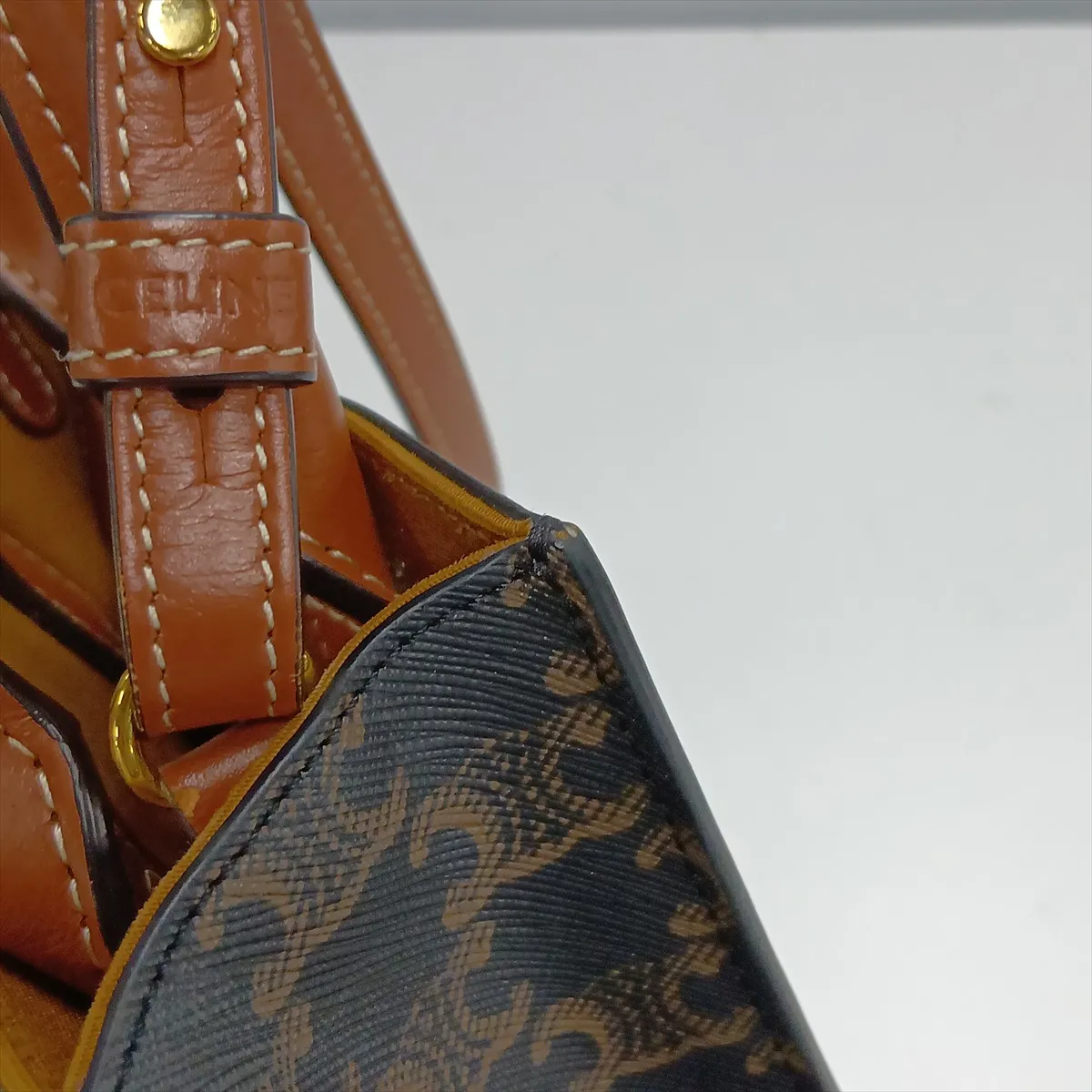 Mini Vertical Cabas PVC x Leather 2-Way Handbag Brown — view 13