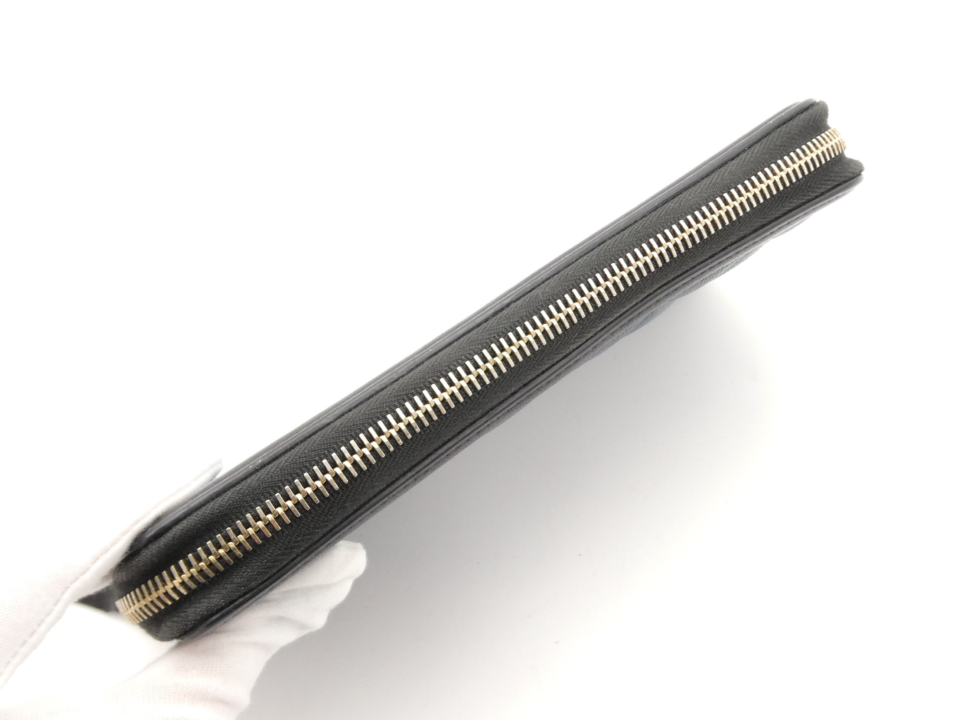 CC Filigree Matelassé Caviar Skin Wallet — view 6