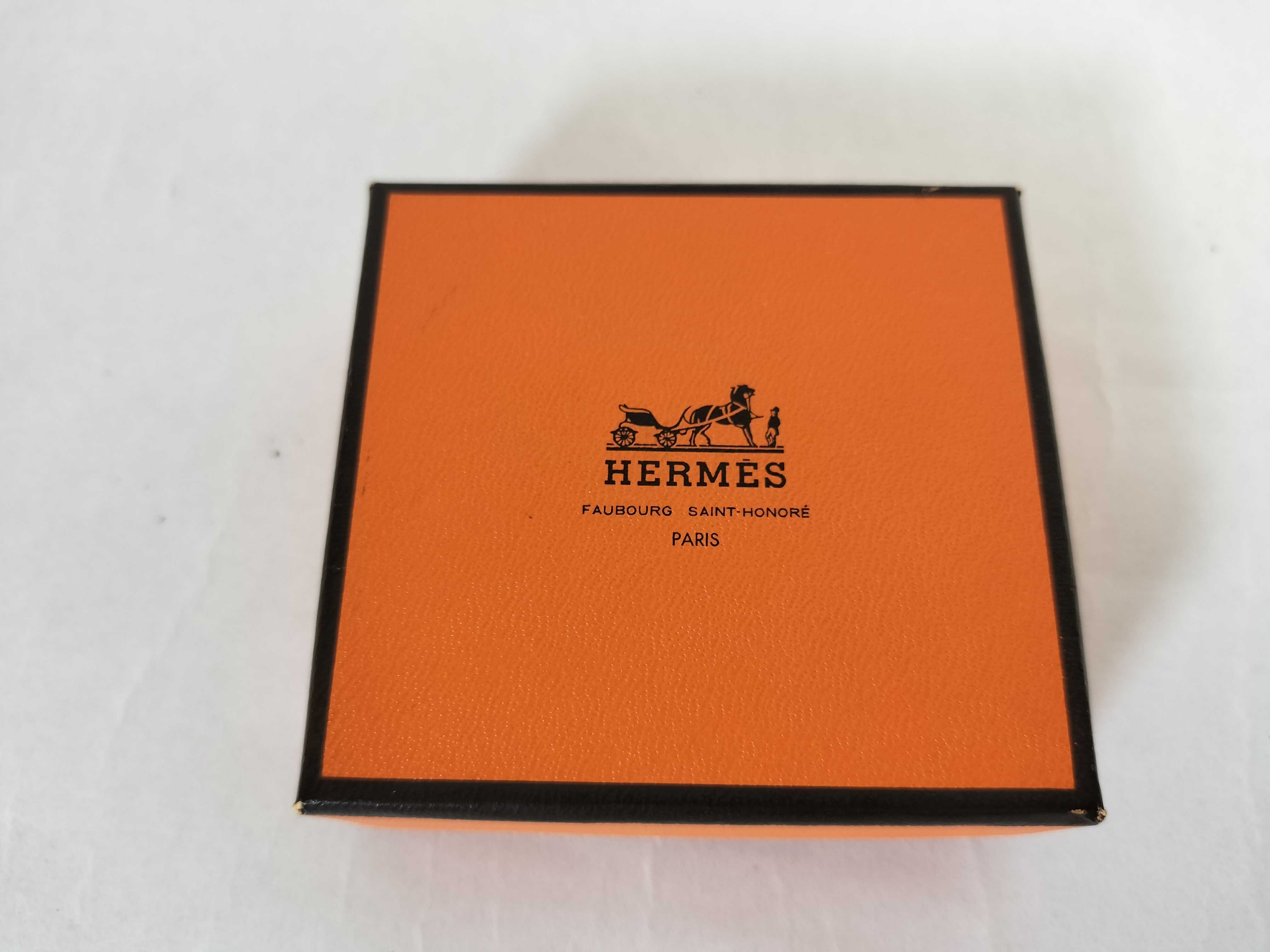 Atame Bracelet. Accessories: Box. Bracelet/Bangle. — view 10