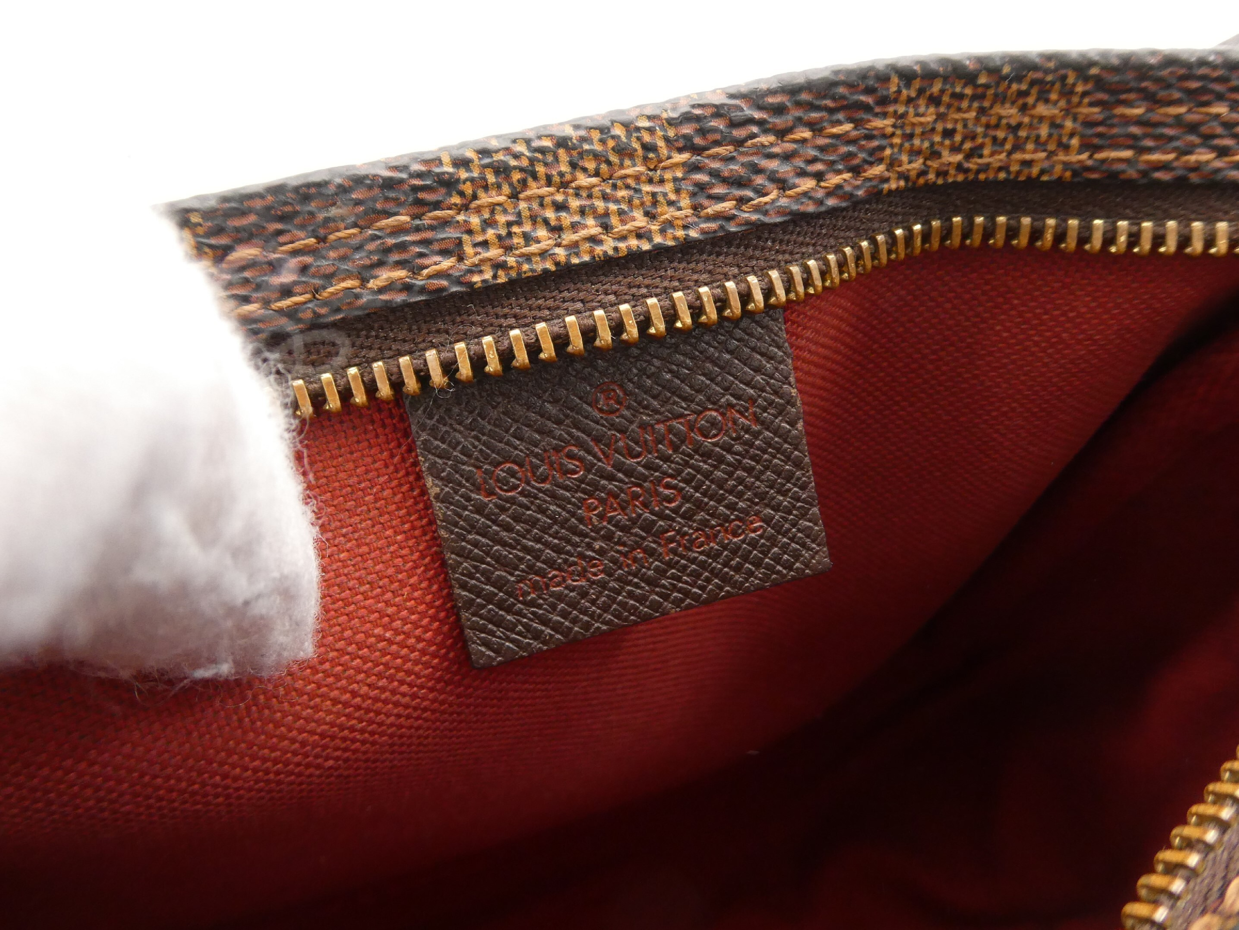 Damier Trousse Makeup Handbag — view 8