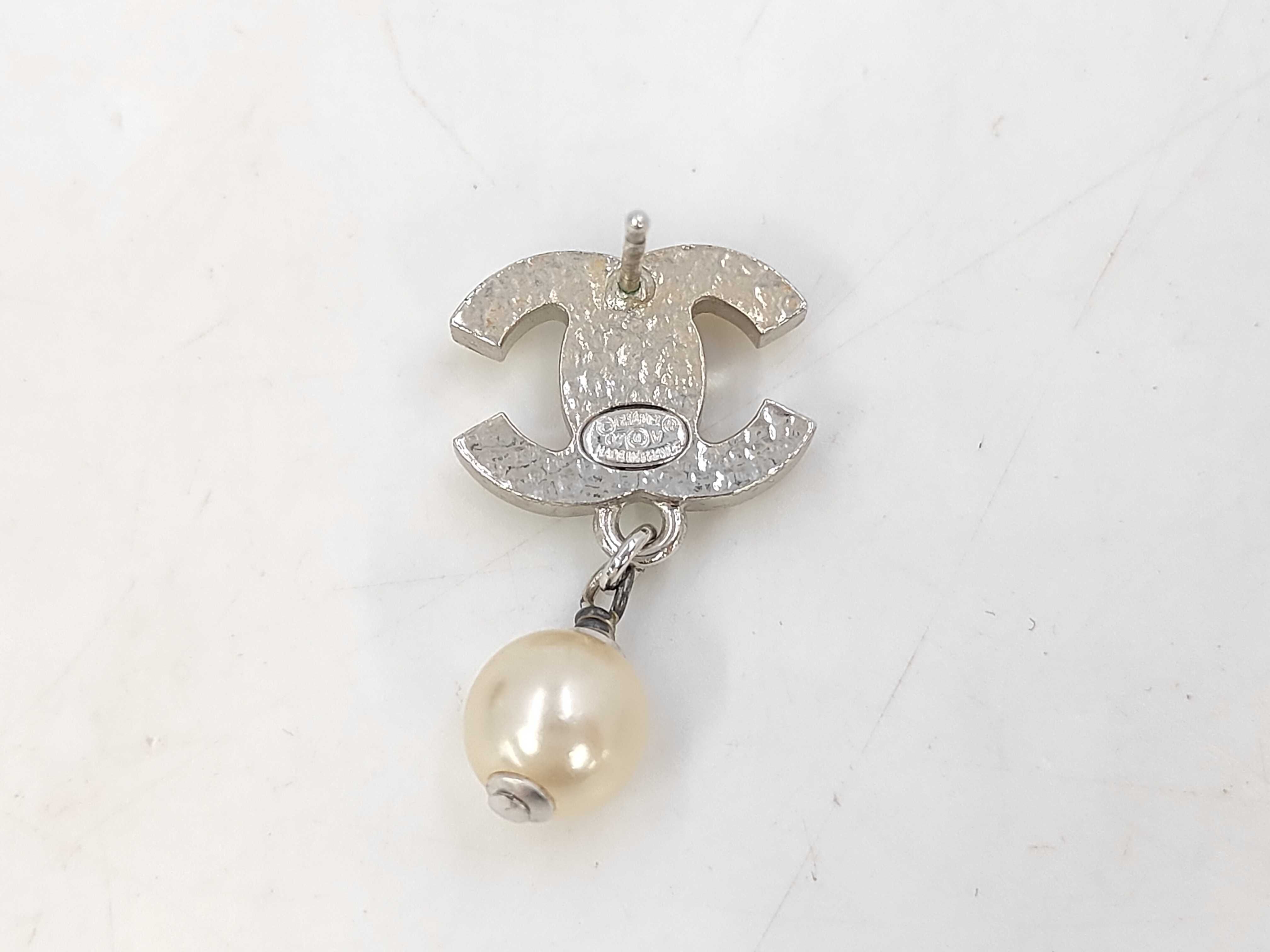 pearl earrings with Coco Mark — view 3