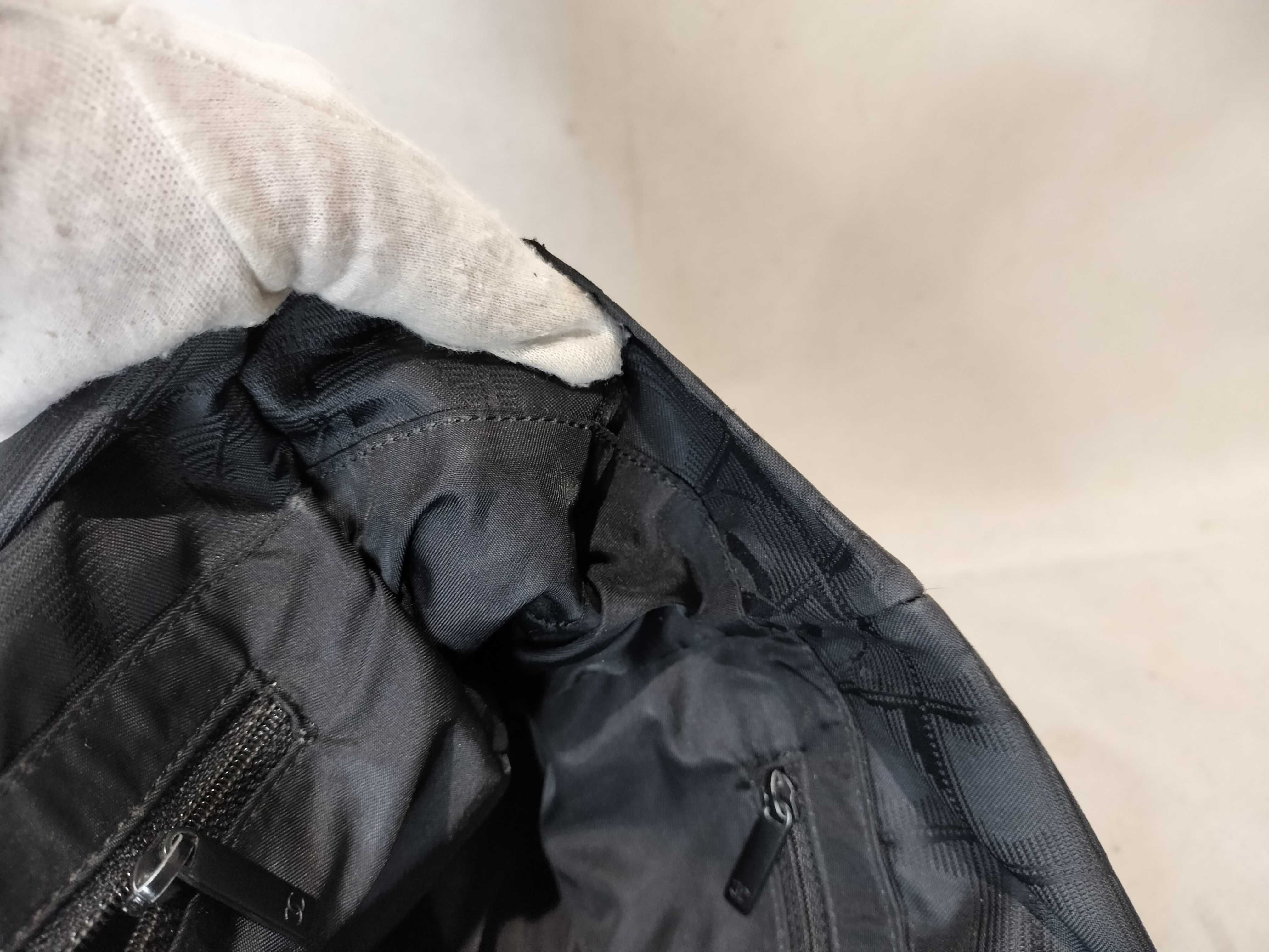 New Travel Line Tote MM Handbag — view 11