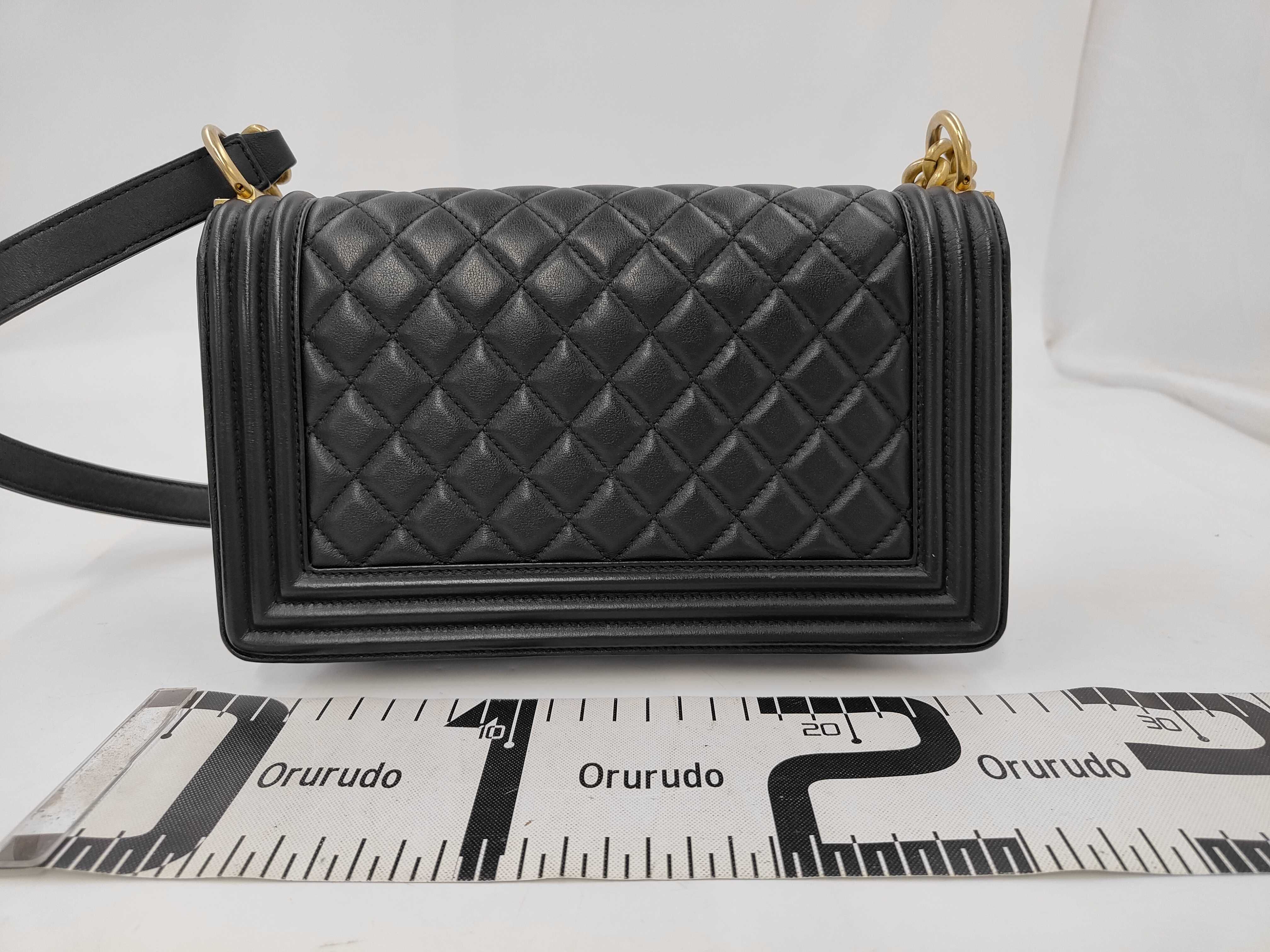 Boy Chanel Bag Shoulder Bag — view 2