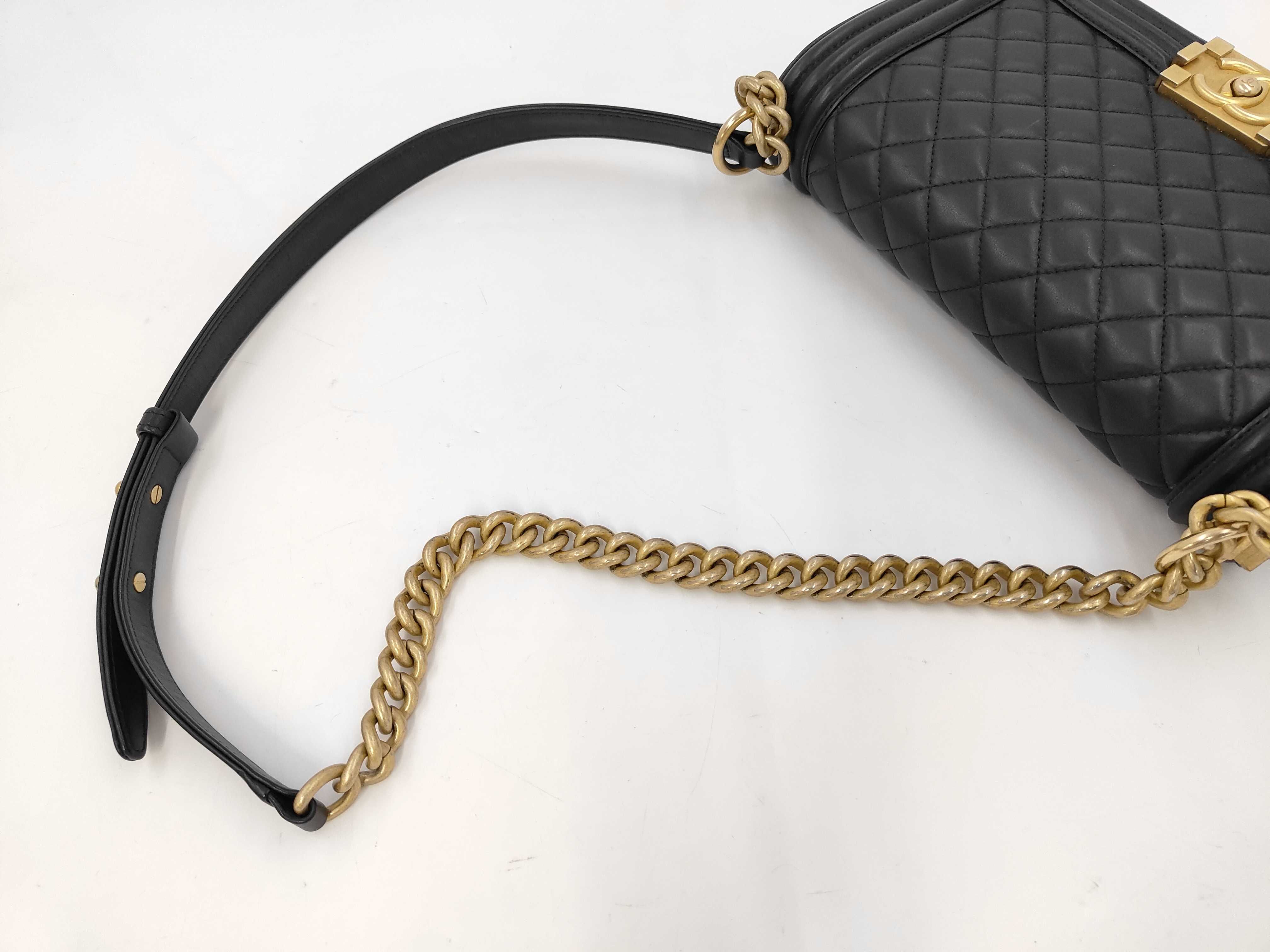Boy Chanel Bag Shoulder Bag — view 4