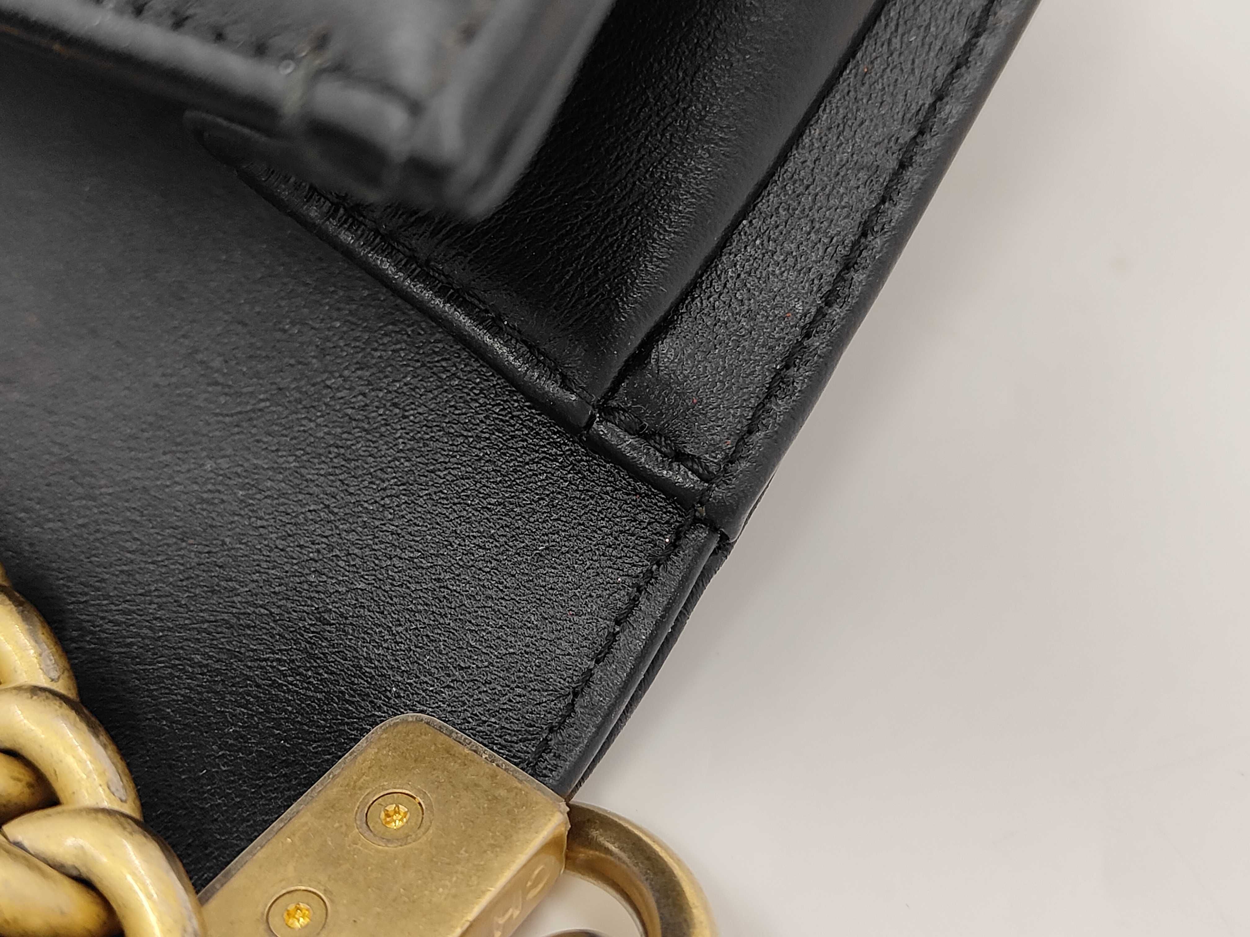 Boy Chanel Bag Shoulder Bag — view 9
