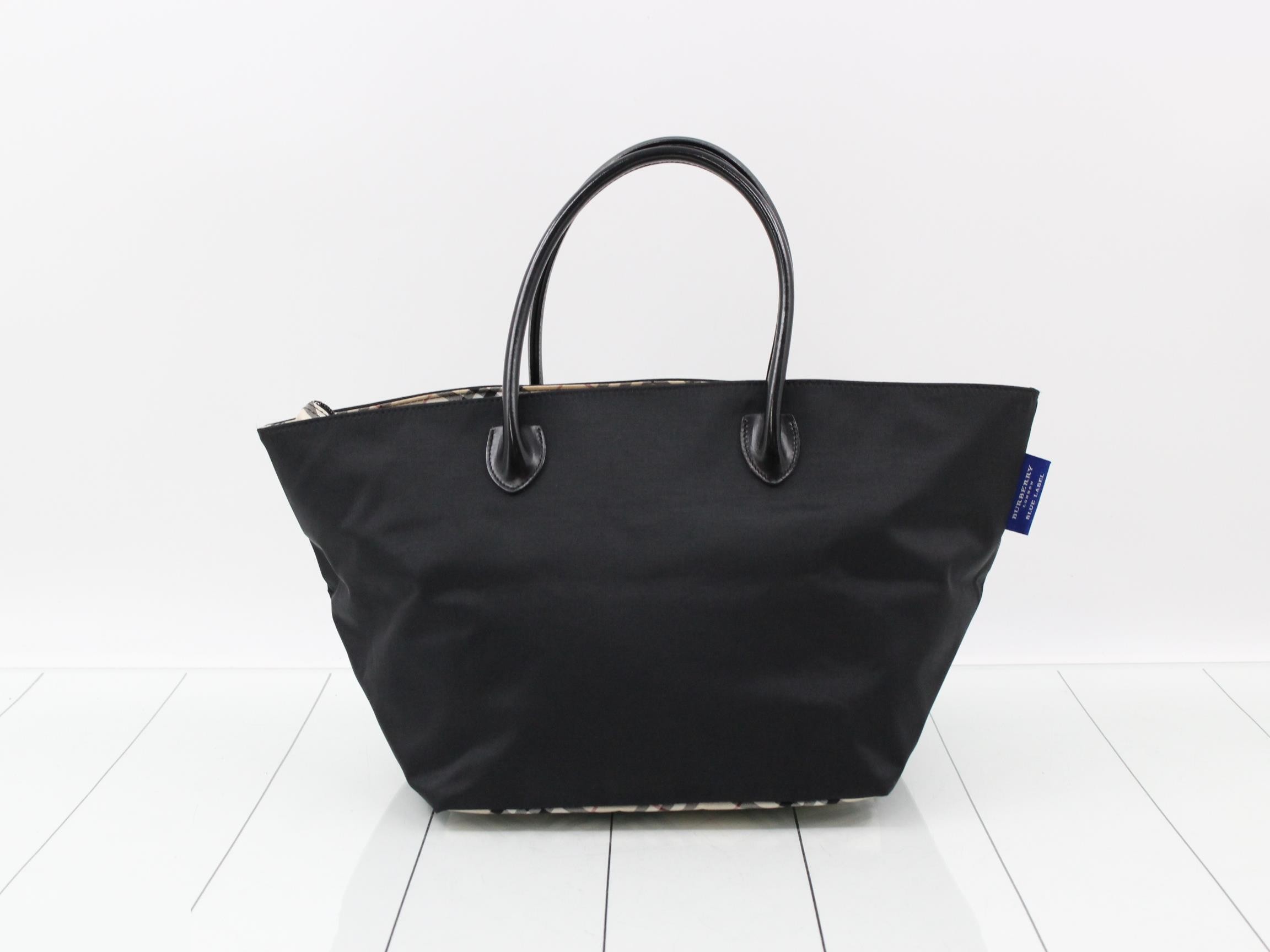 Other lines: Bags and tote bags