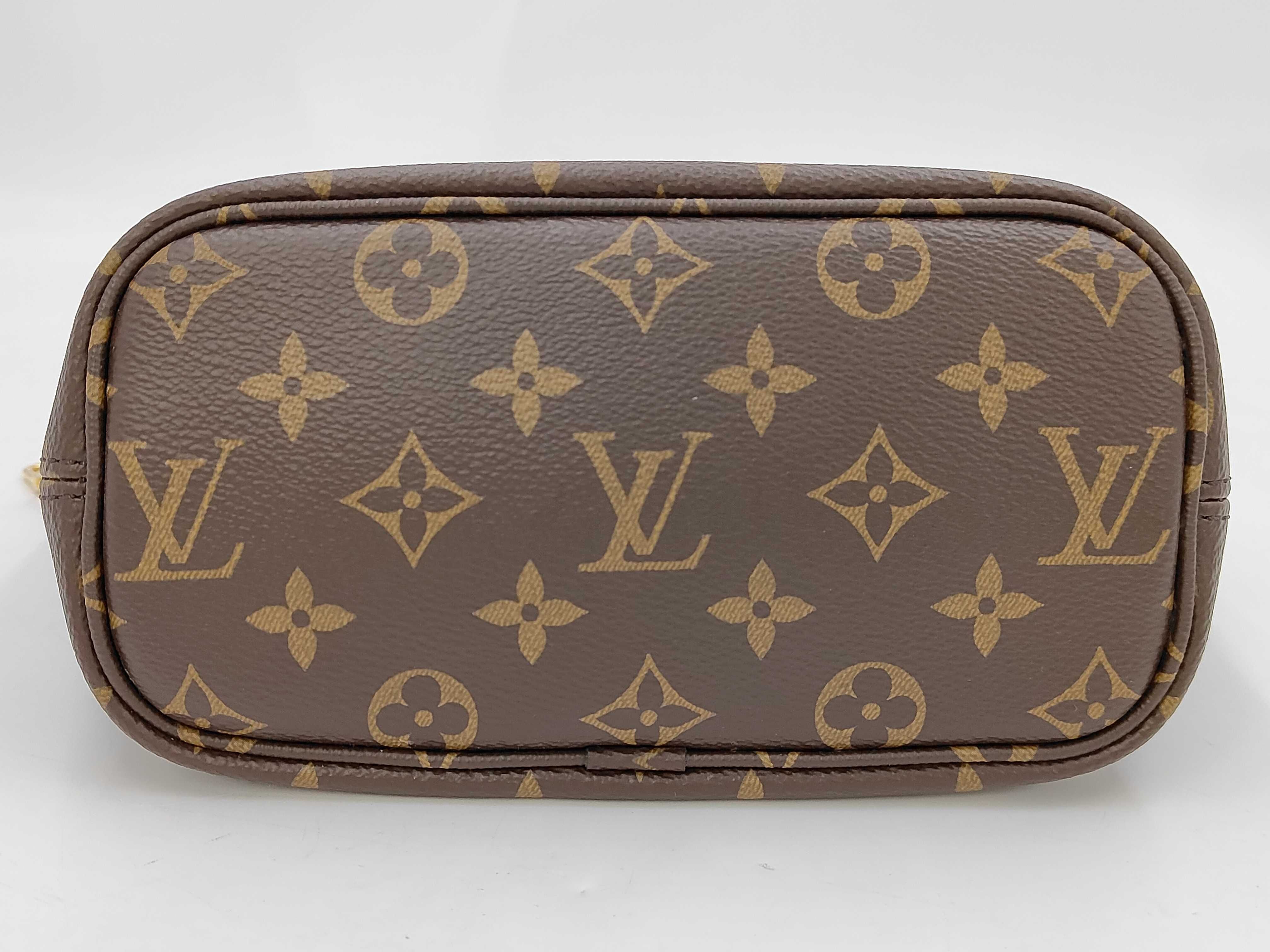 Monogram Neverfull Inside Out BB M12109 Shoulder Bag — view 3