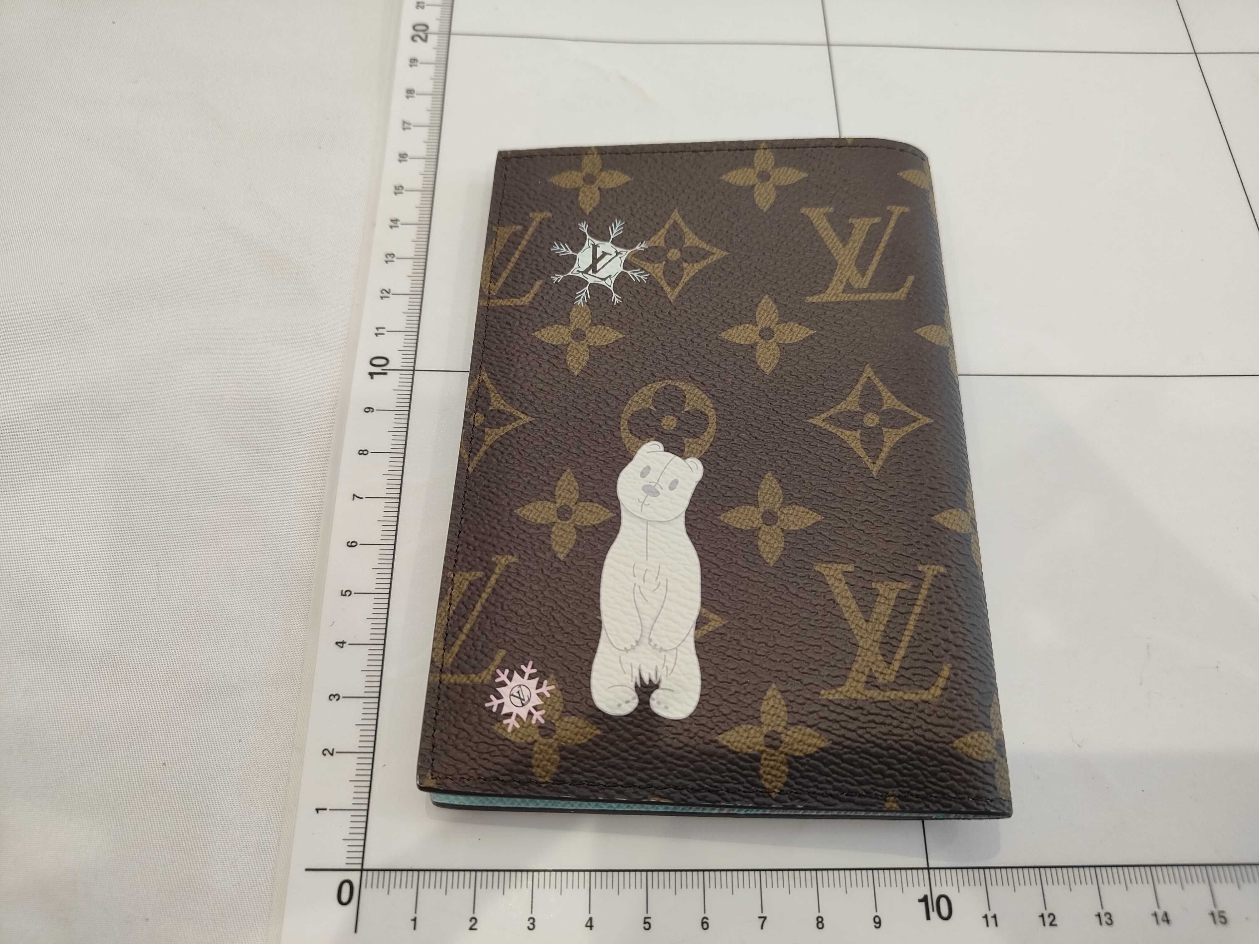 Monogram Couverture Passport Case Vivienne Card Case — view 2