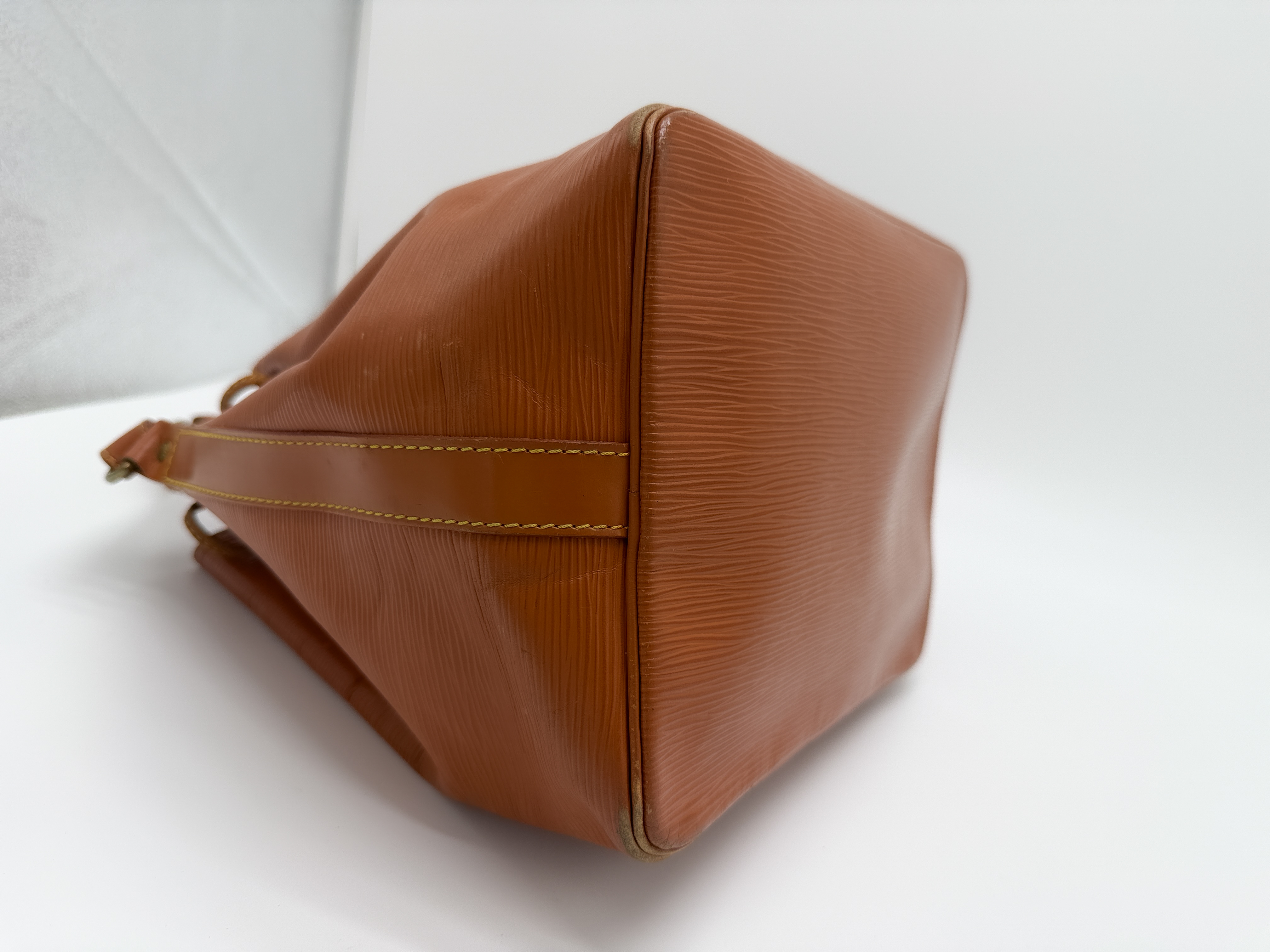 Epi M44103 Petit Noé Kenya Brown Shoulder Bag — view 7