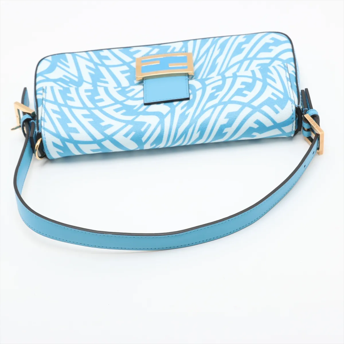 Baguette 1997 Mamma Bucket PVC x Leather Shoulder Bag Blue 8BR792 — view 5