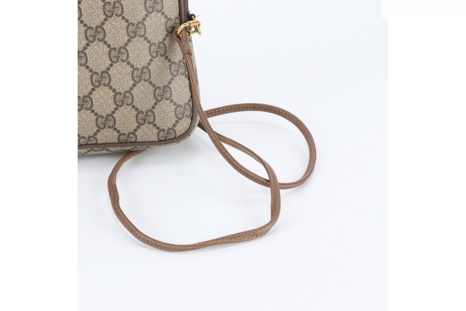 Vintage Gucci GG Supreme Leather Shoulder Bag — view 2