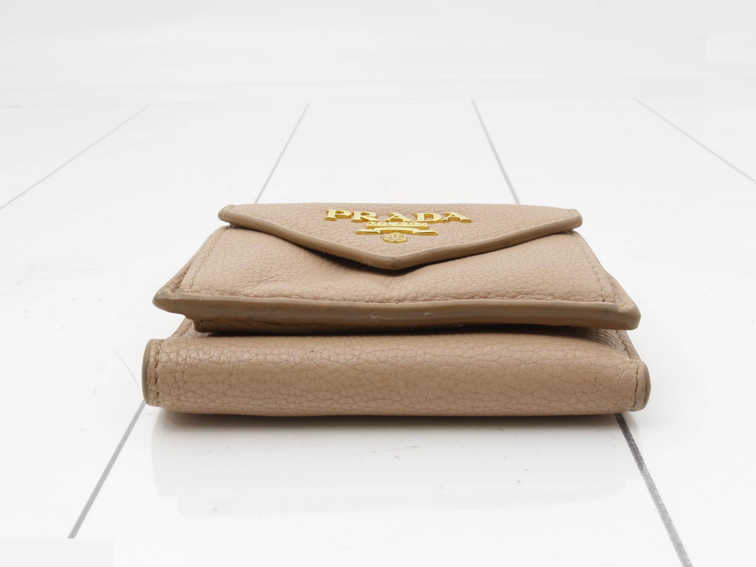 logo trifold wallet, pink beige — view 3