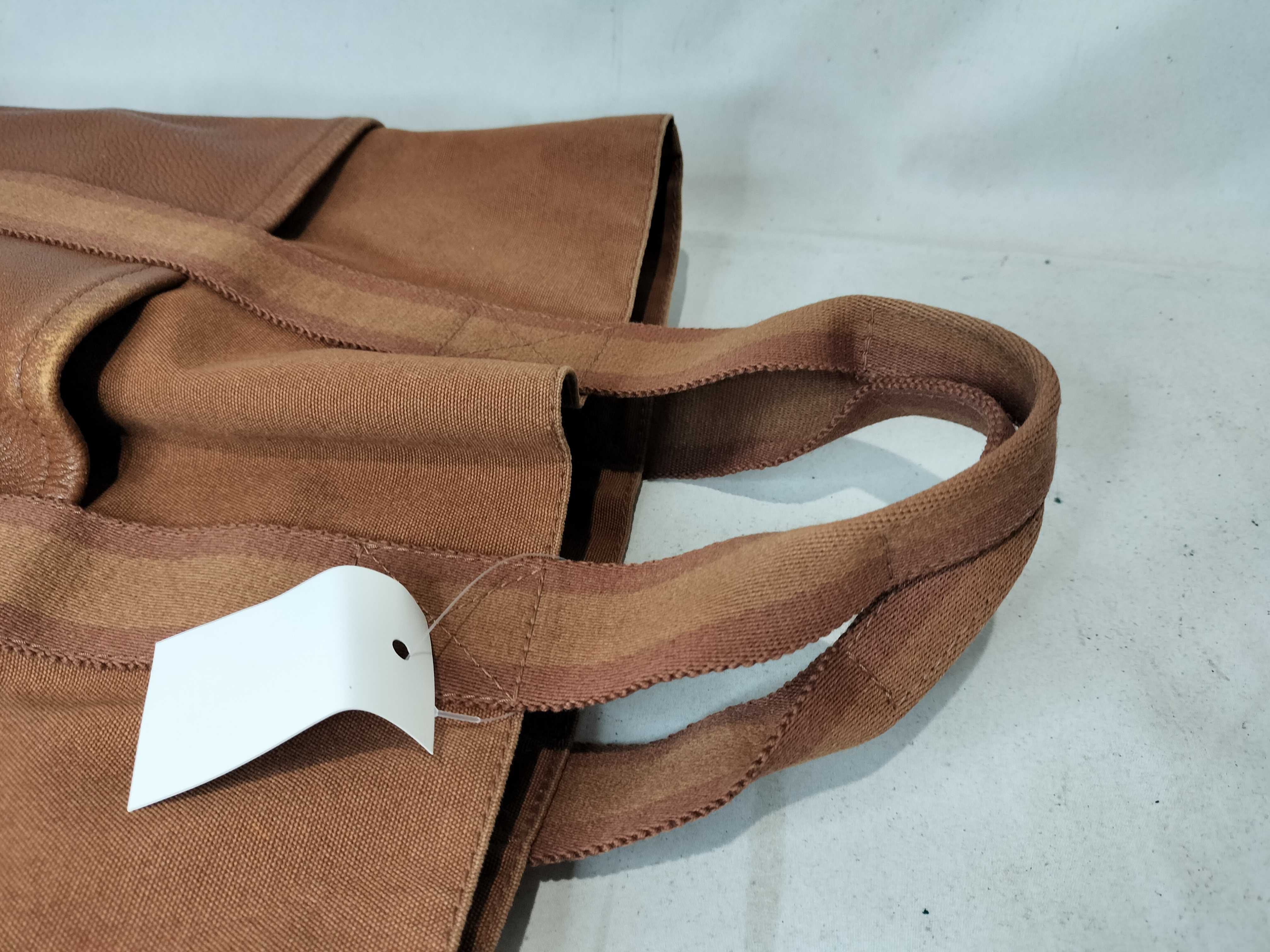 Fourre-Tout Cabas Handbag — view 3