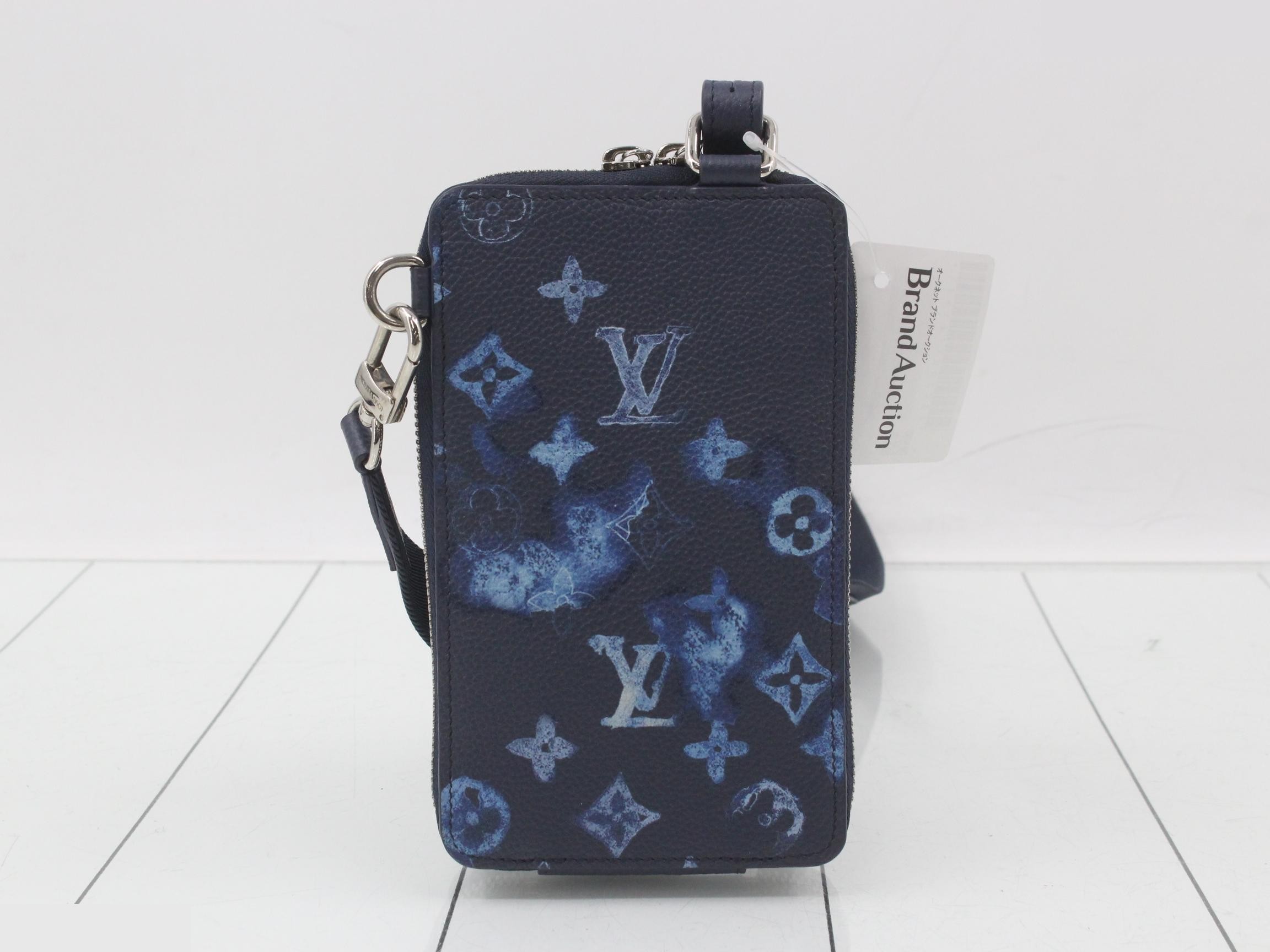 Phone pouch, monogram, watercolor, shoulder bag — view 2