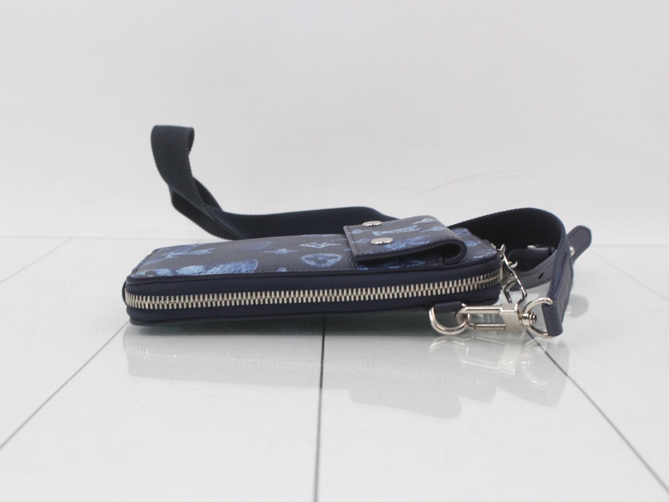 Phone pouch, monogram, watercolor, shoulder bag — view 3