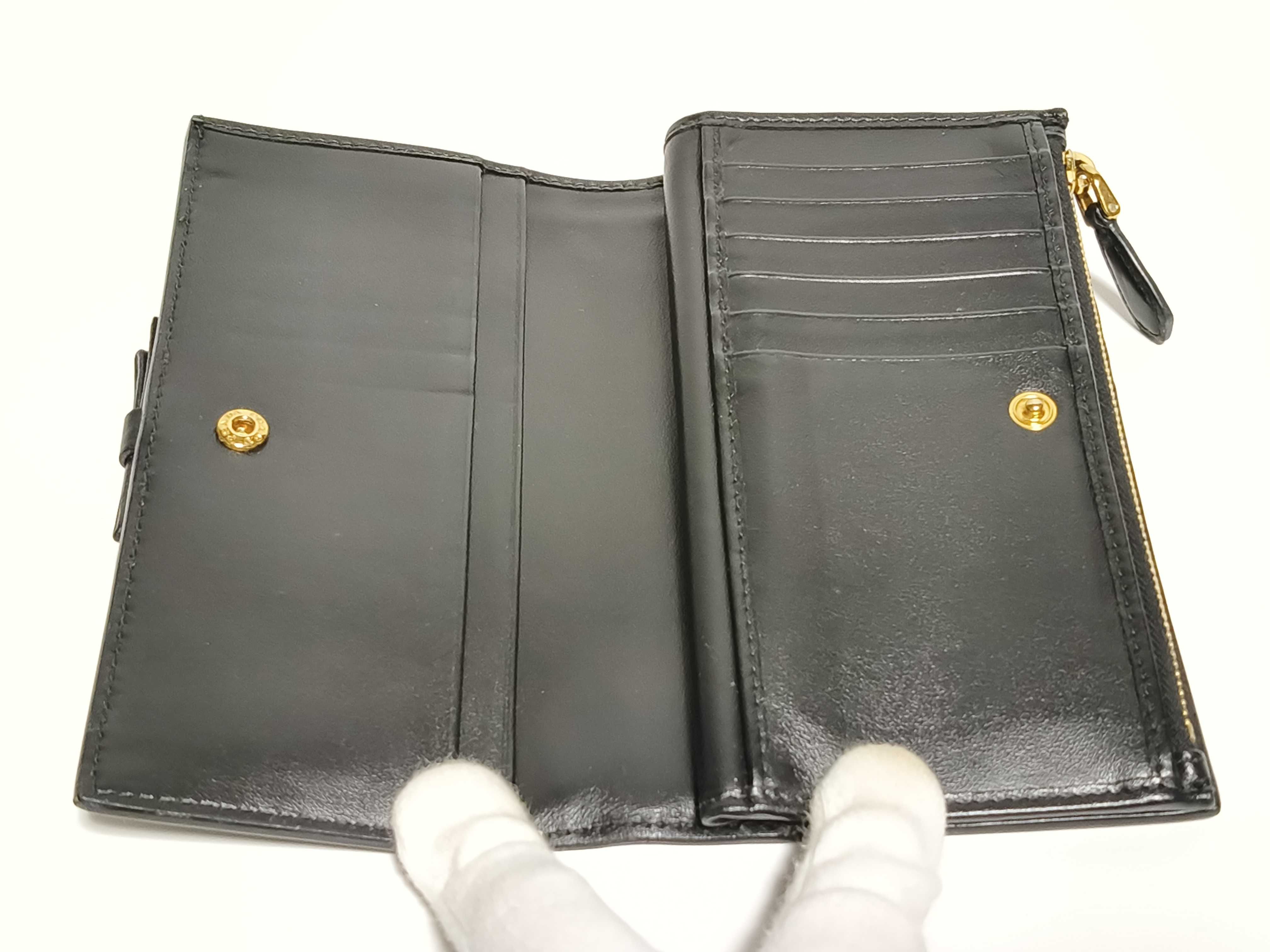 Ribbon Leather Bi-fold Wallet Black Serial Number Box Wallet — view 10