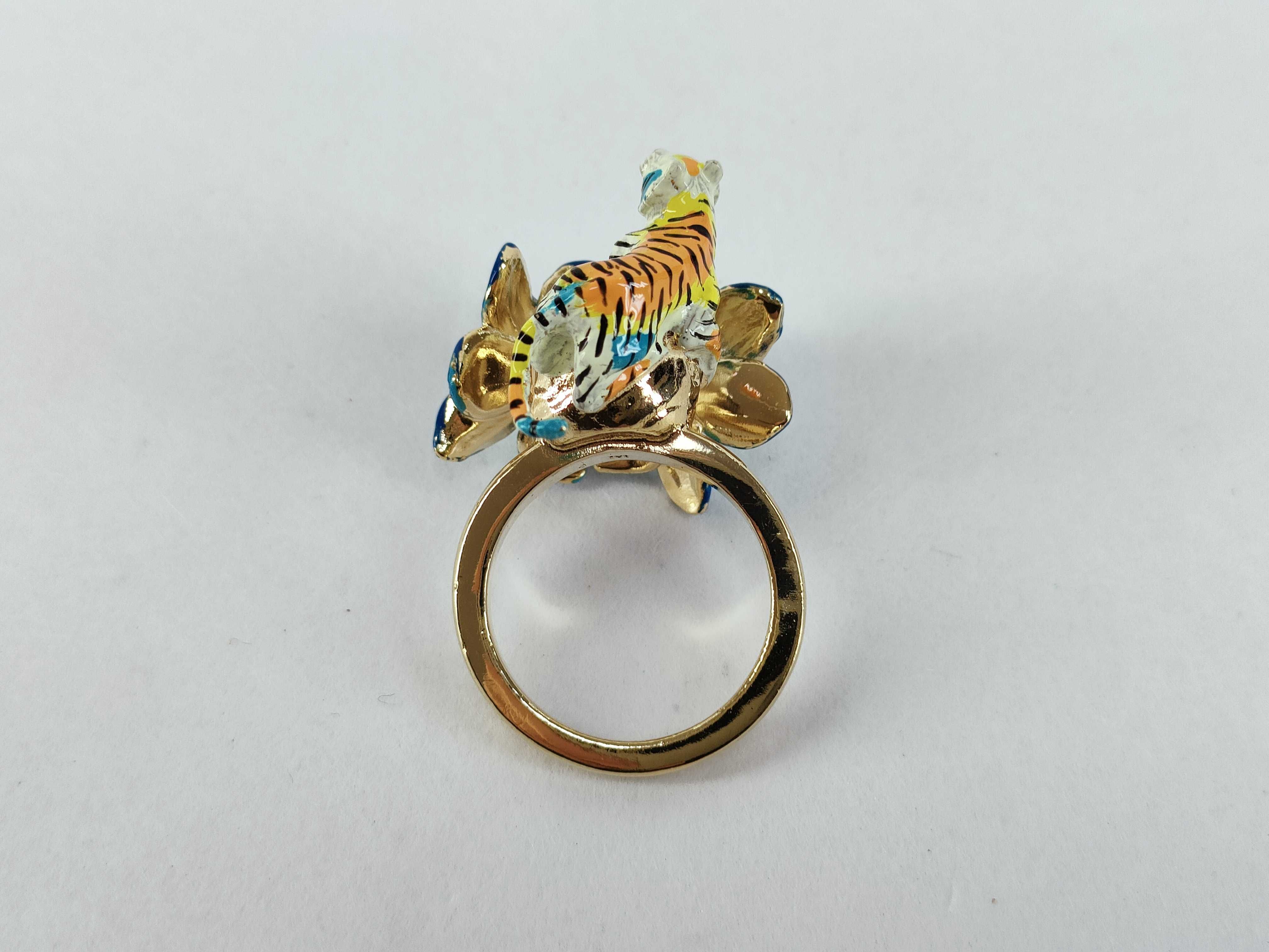 Toile de Jouy Voyage Tiger Flower Ring, Size M — view 4