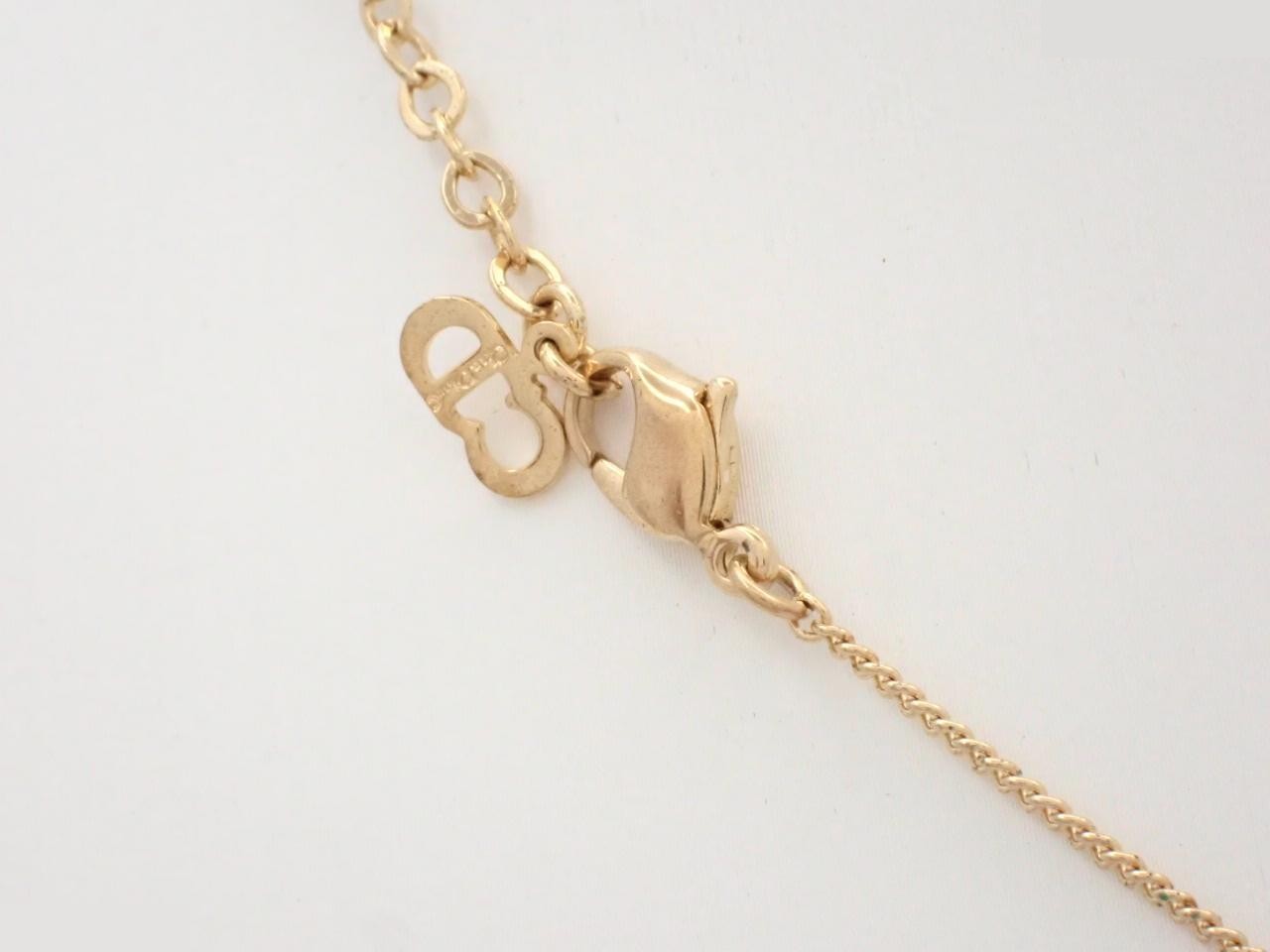 Other line: Precious metals, necklaces, pendants, neck circumference approximately 47cm. — view 2